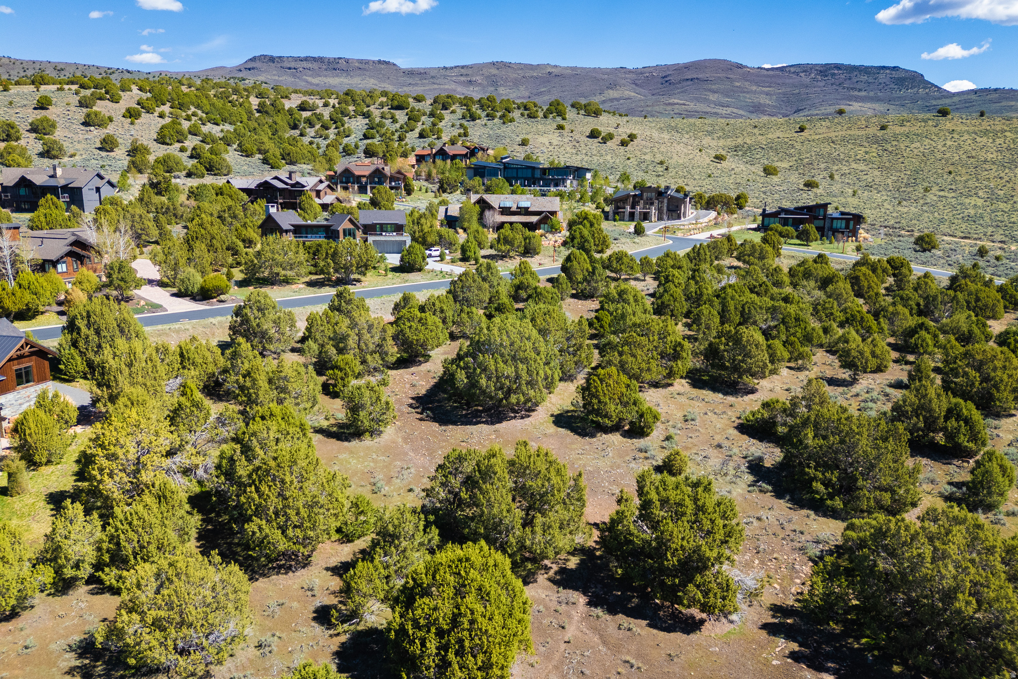 RED LEDGES - Land