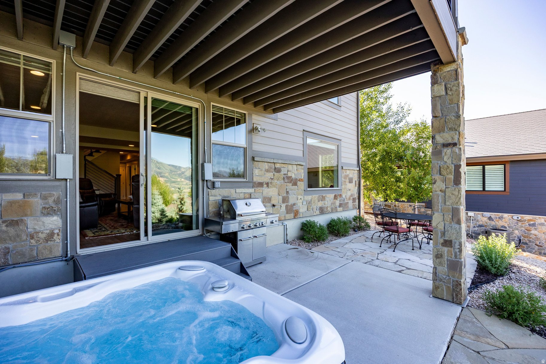 DEER MOUNTAIN - Residential