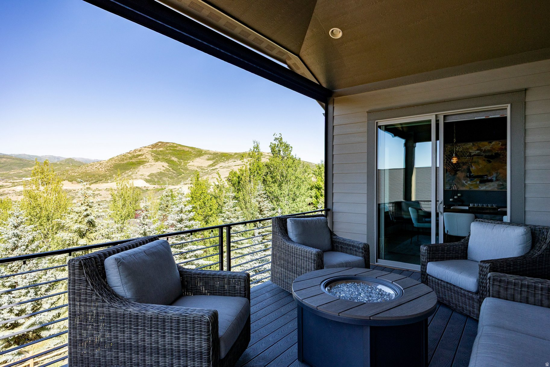 DEER MOUNTAIN - Residential
