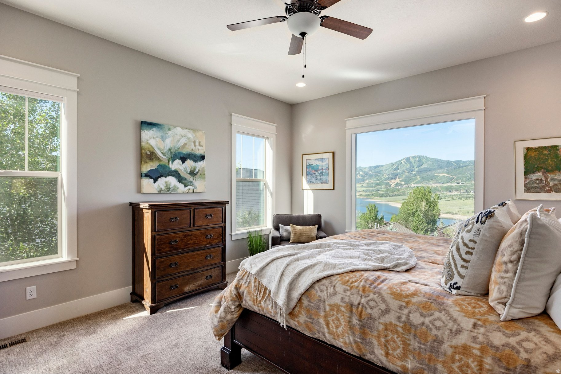 DEER MOUNTAIN - Residential