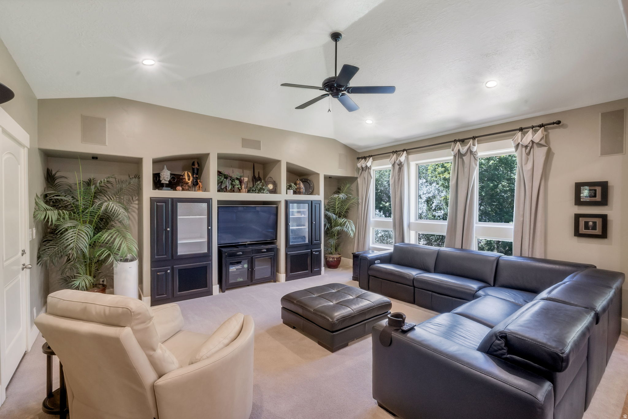 SMITHFIELD RIDGE - Residential