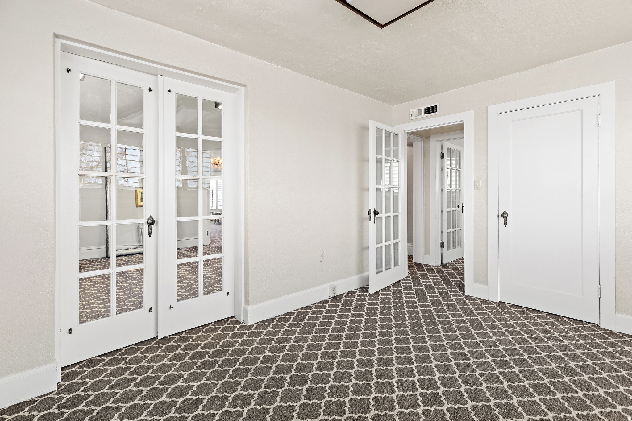 CUSHING - Commercial Sale