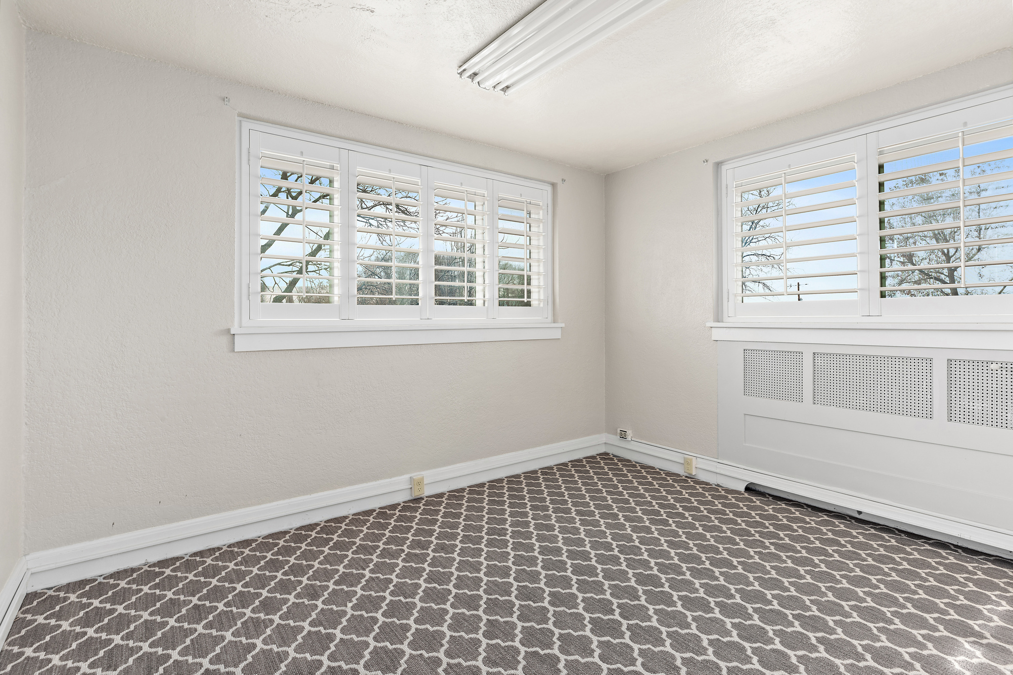 CUSHING - Commercial Sale