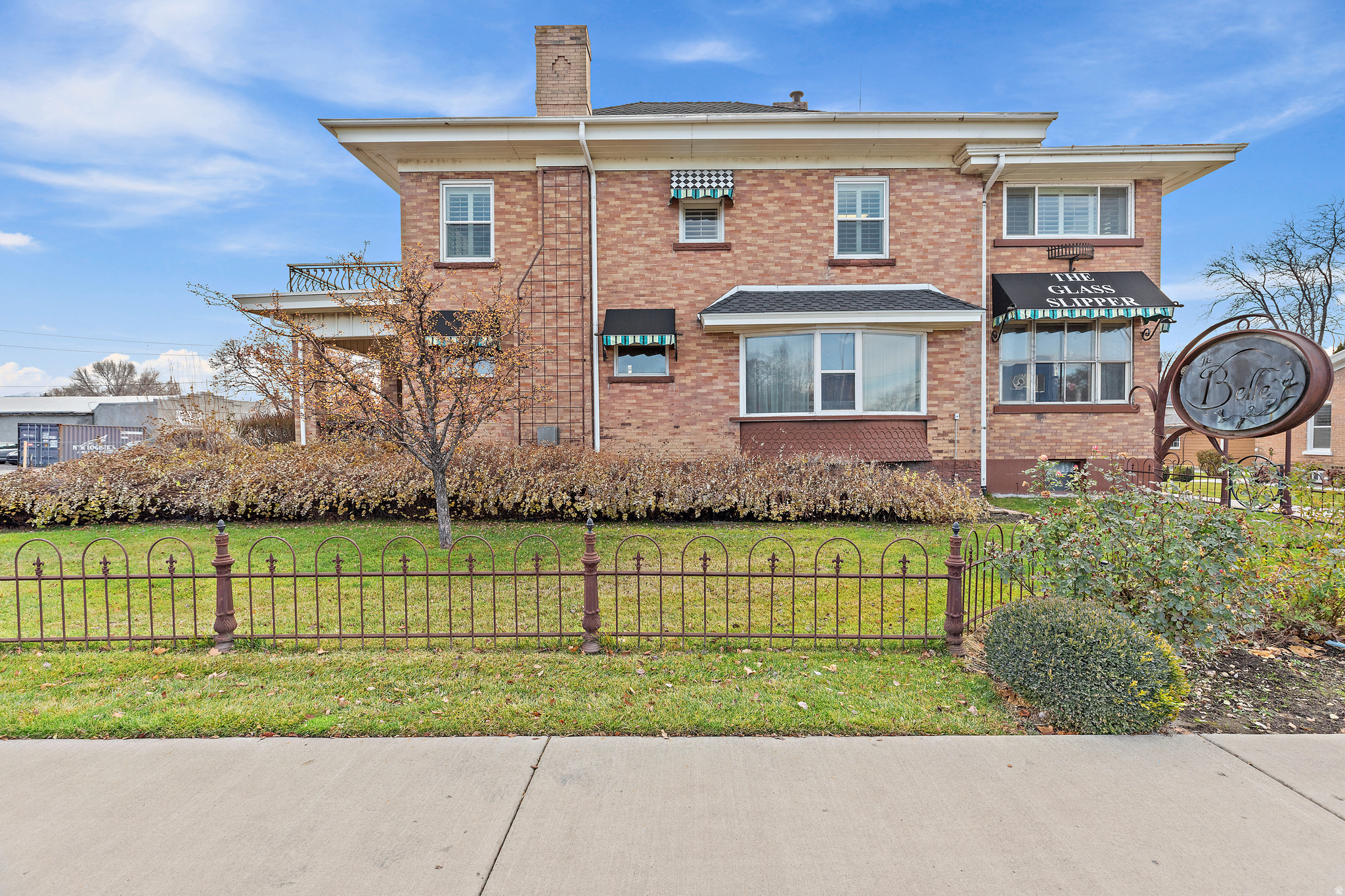 CUSHING - Commercial Sale