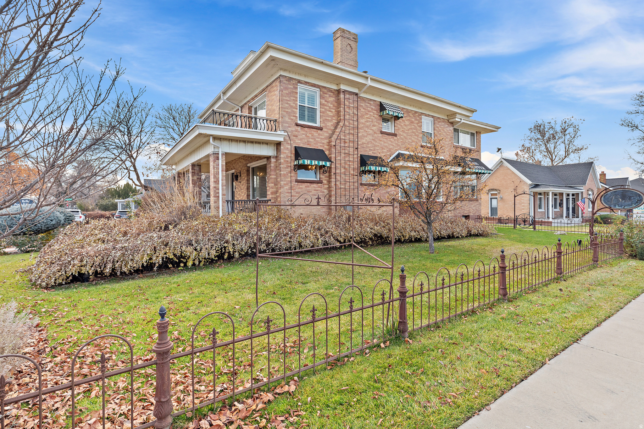 CUSHING - Commercial Sale