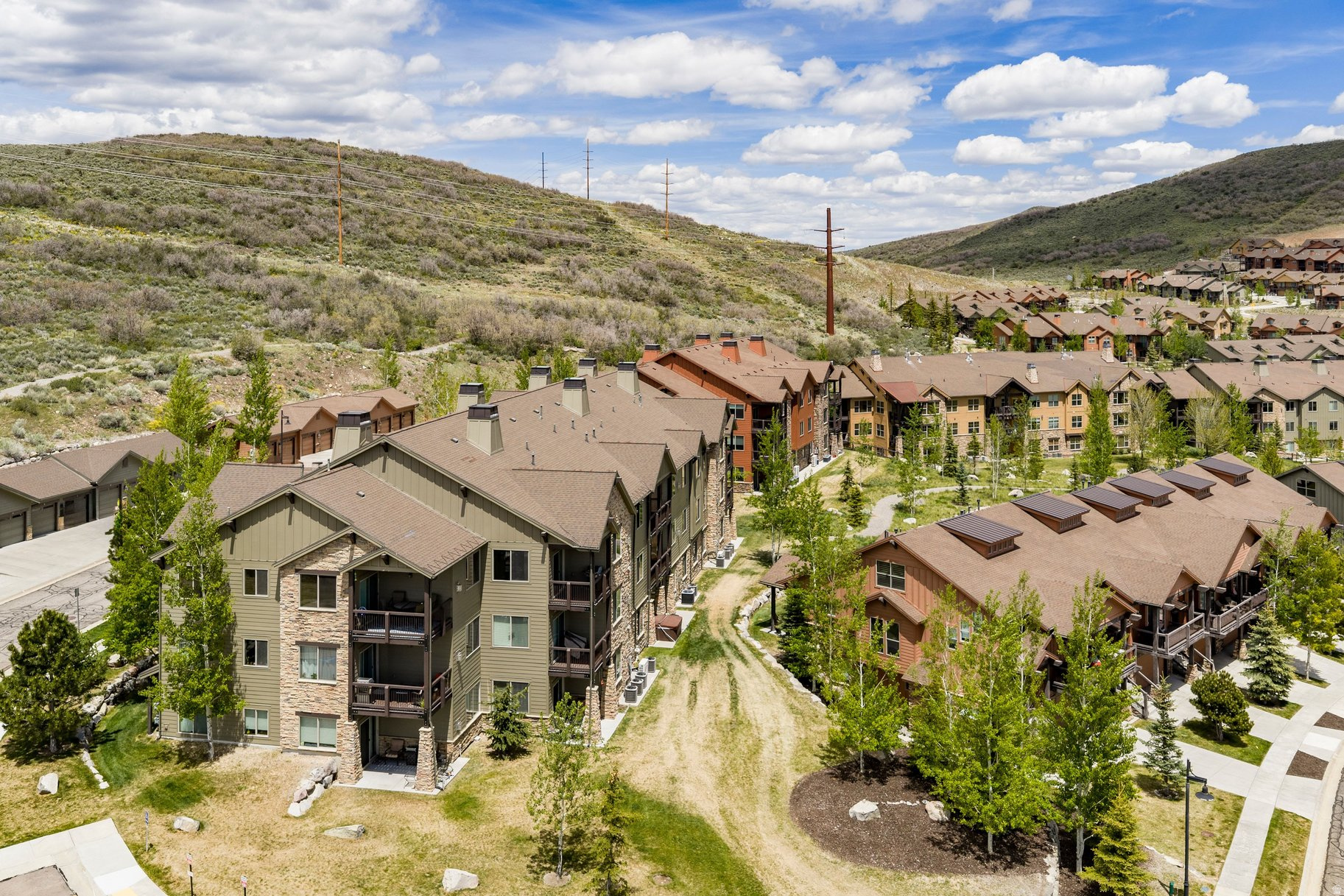 BLACK ROCK RIDGE - Residential