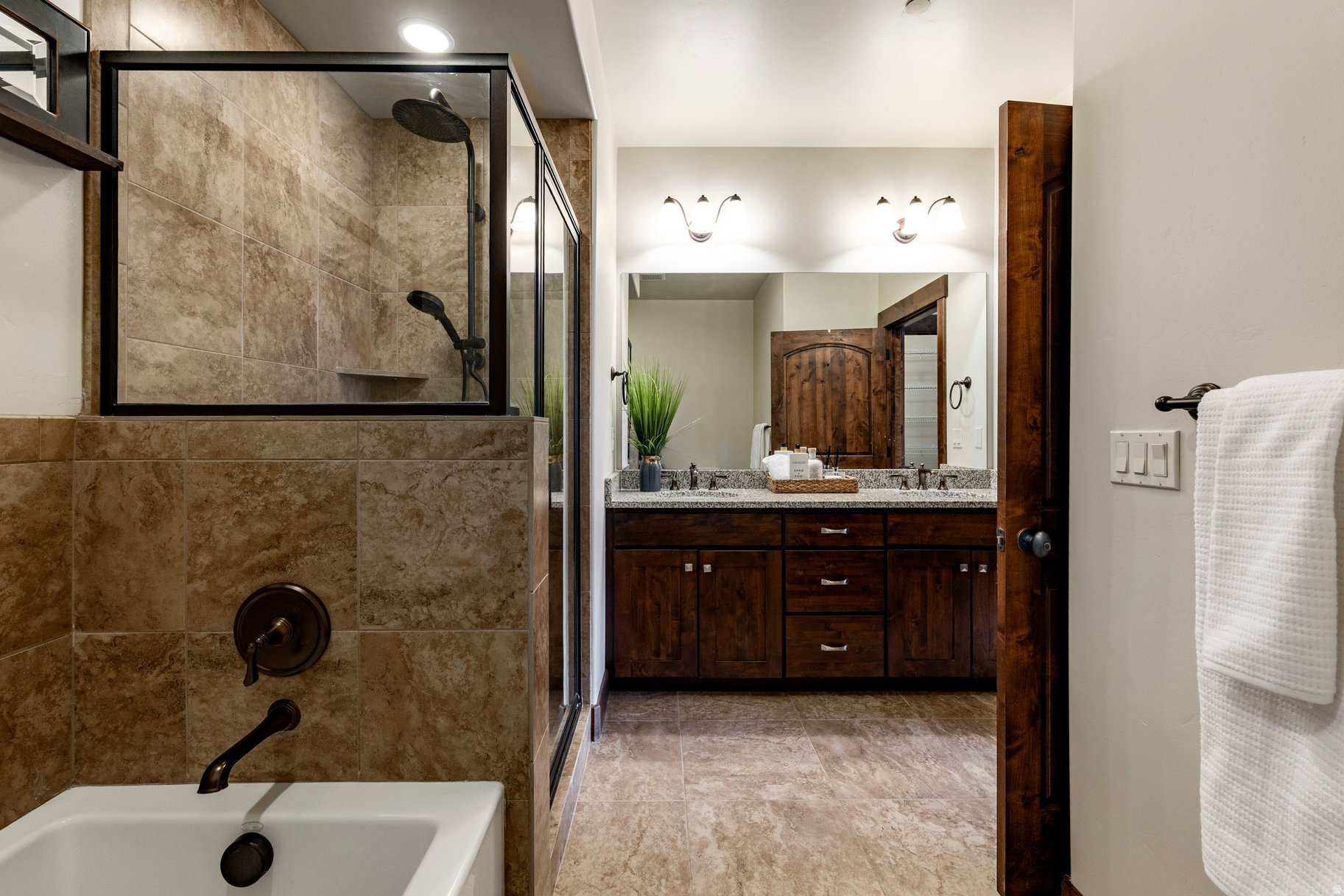 BLACK ROCK RIDGE - Residential