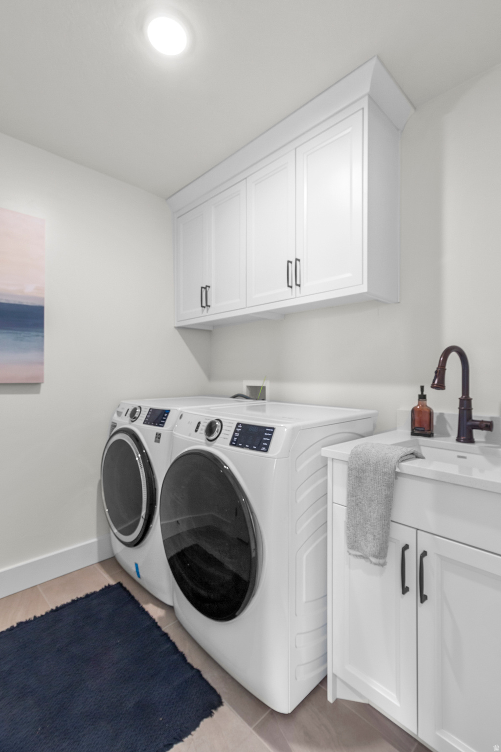 ENVISION ESTATES - Residential