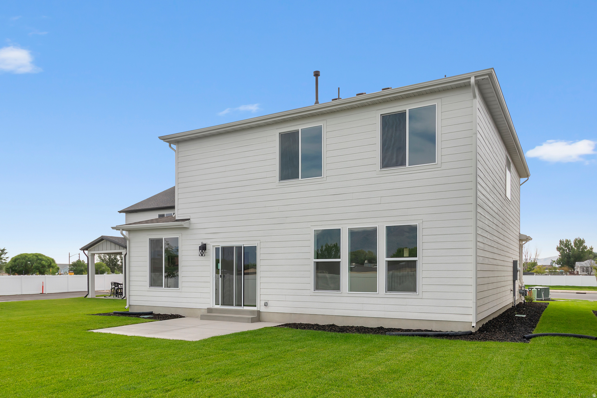 ENVISION ESTATES - Residential