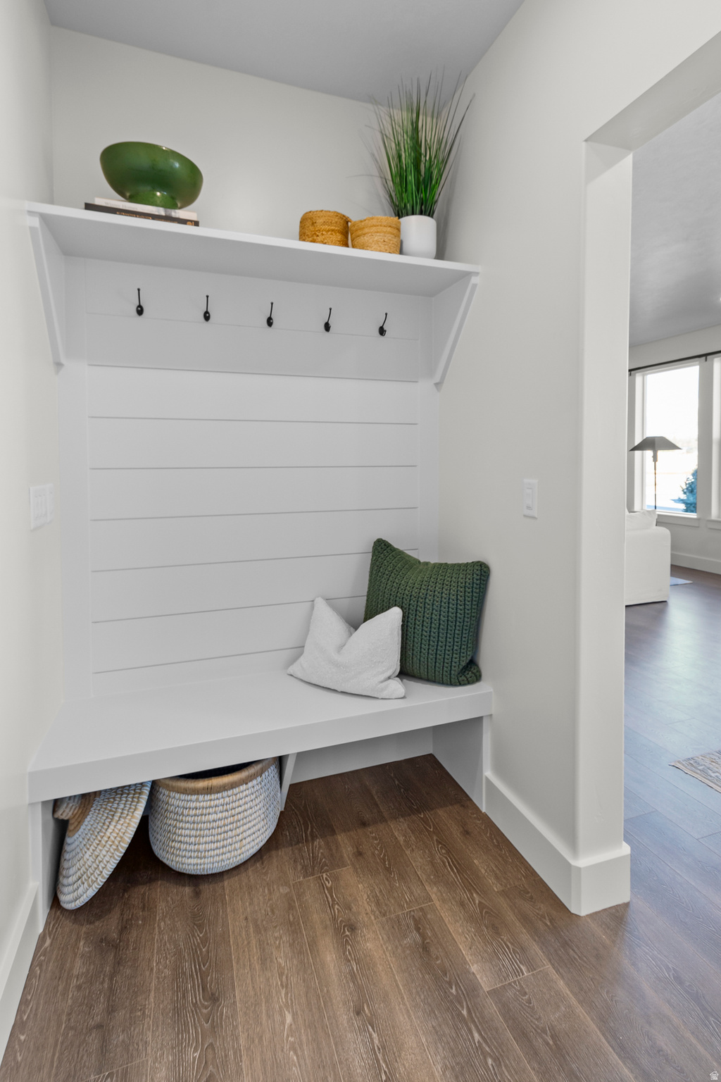 ENVISION ESTATES - Residential