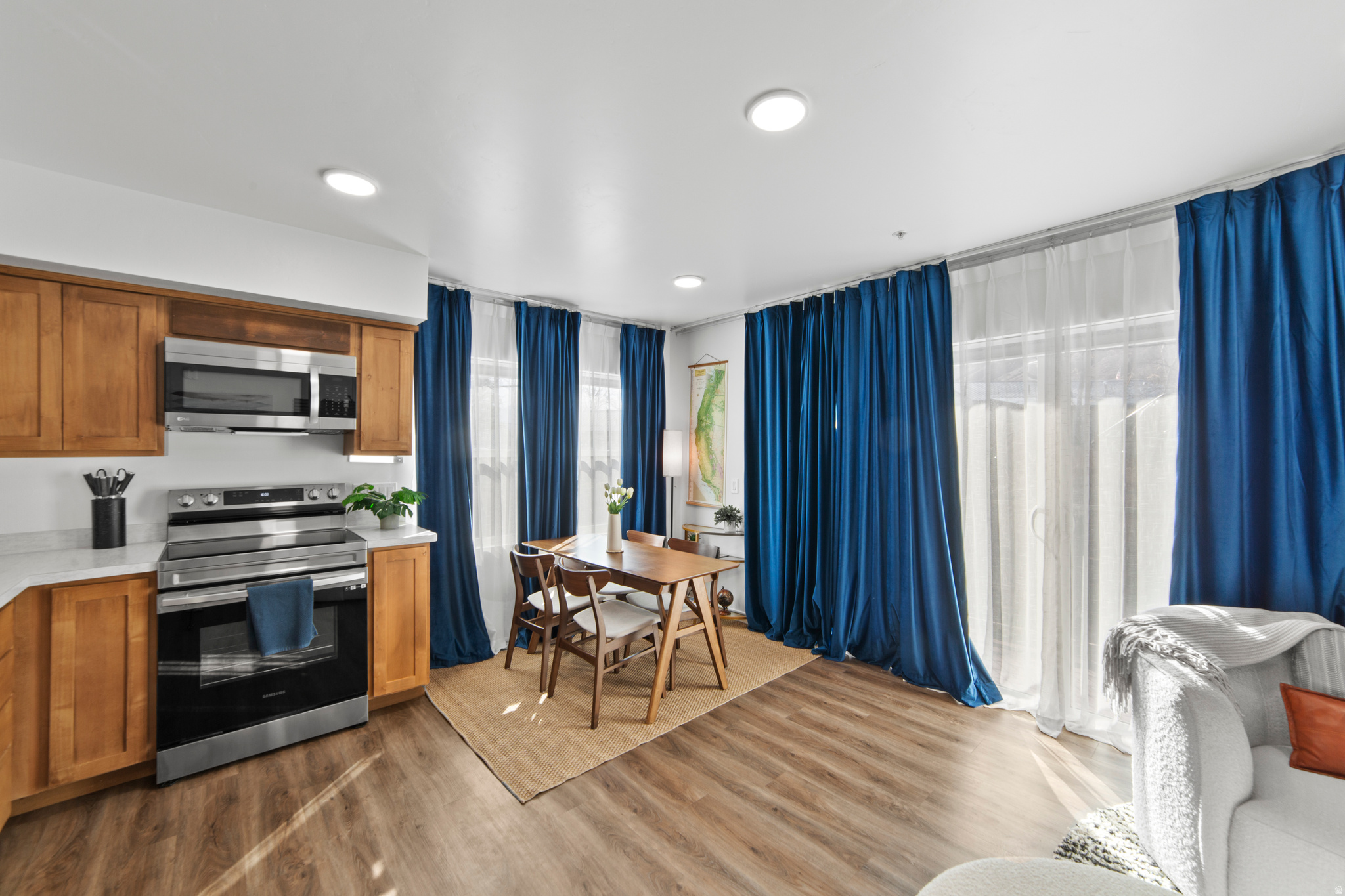 KANE CREEK CONDOS - Residential