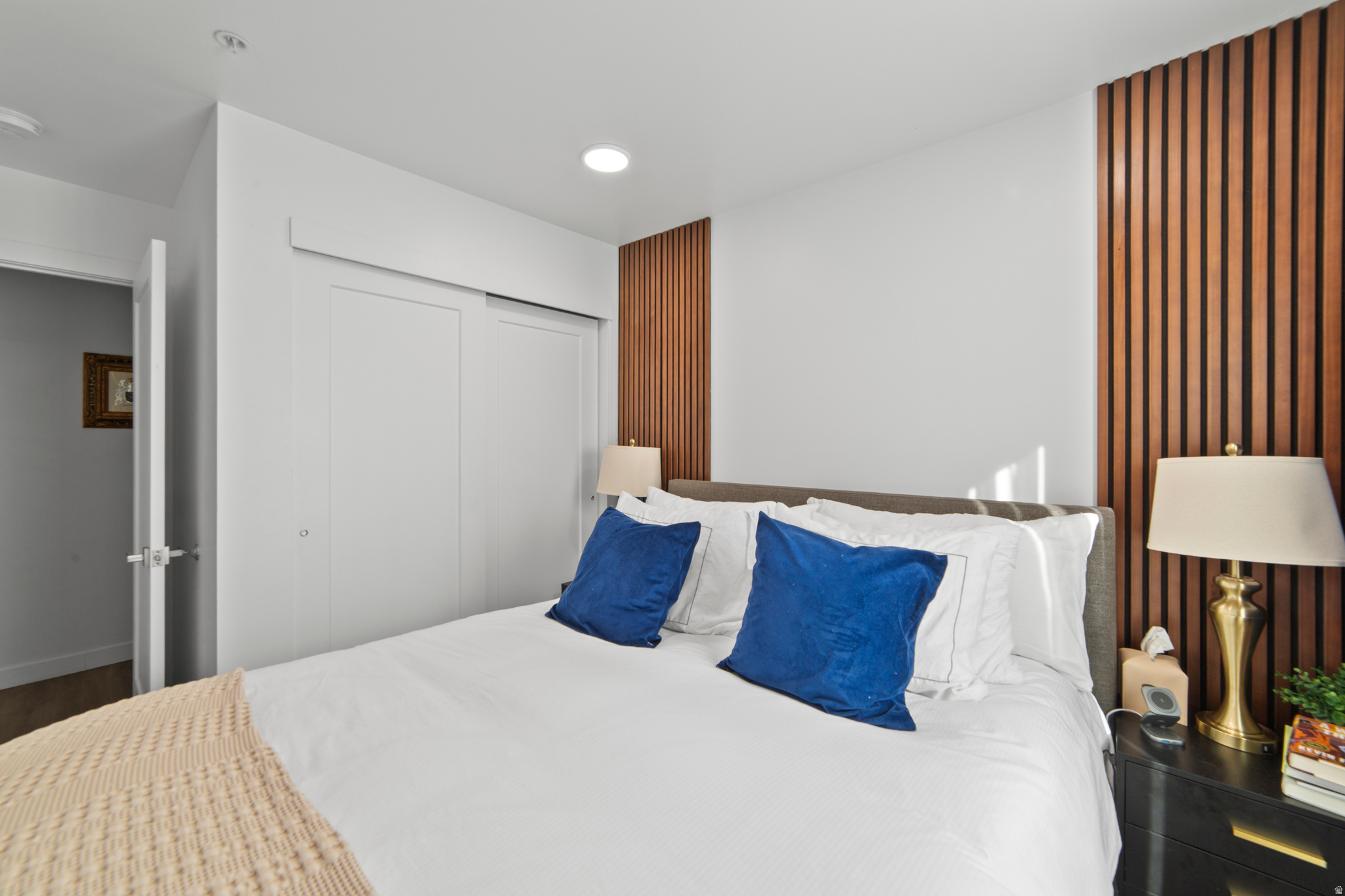 KANE CREEK CONDOS - Residential