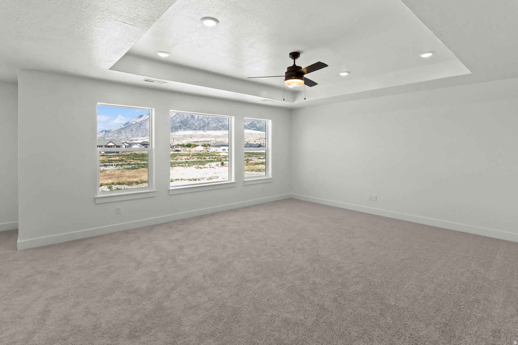 HART ESTATES - Residential