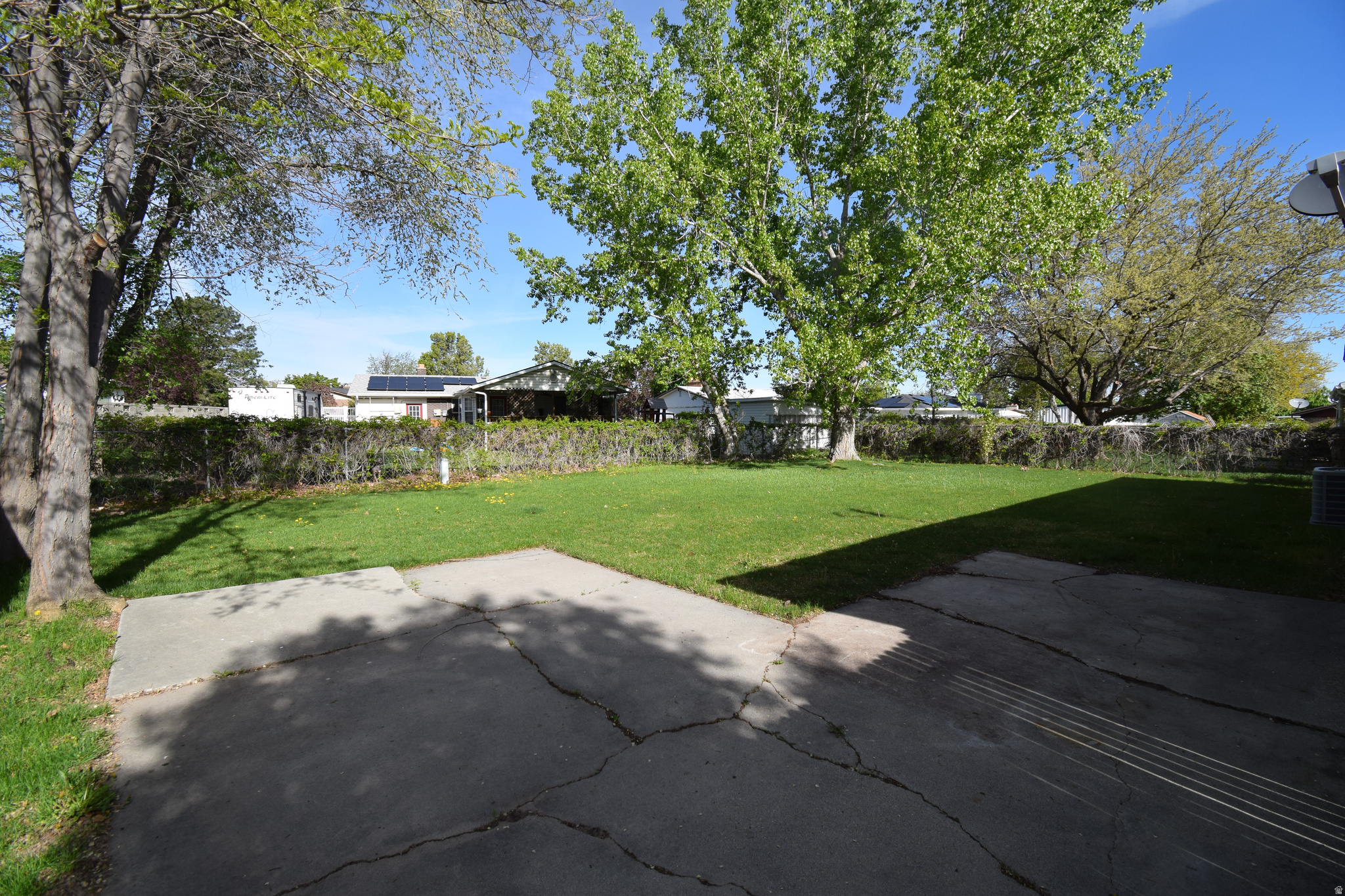 COLONY WEST #8 - Residential