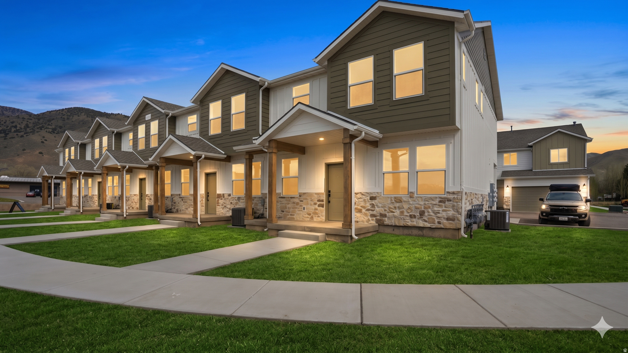 MOUNTAIN HORIZON - Residential