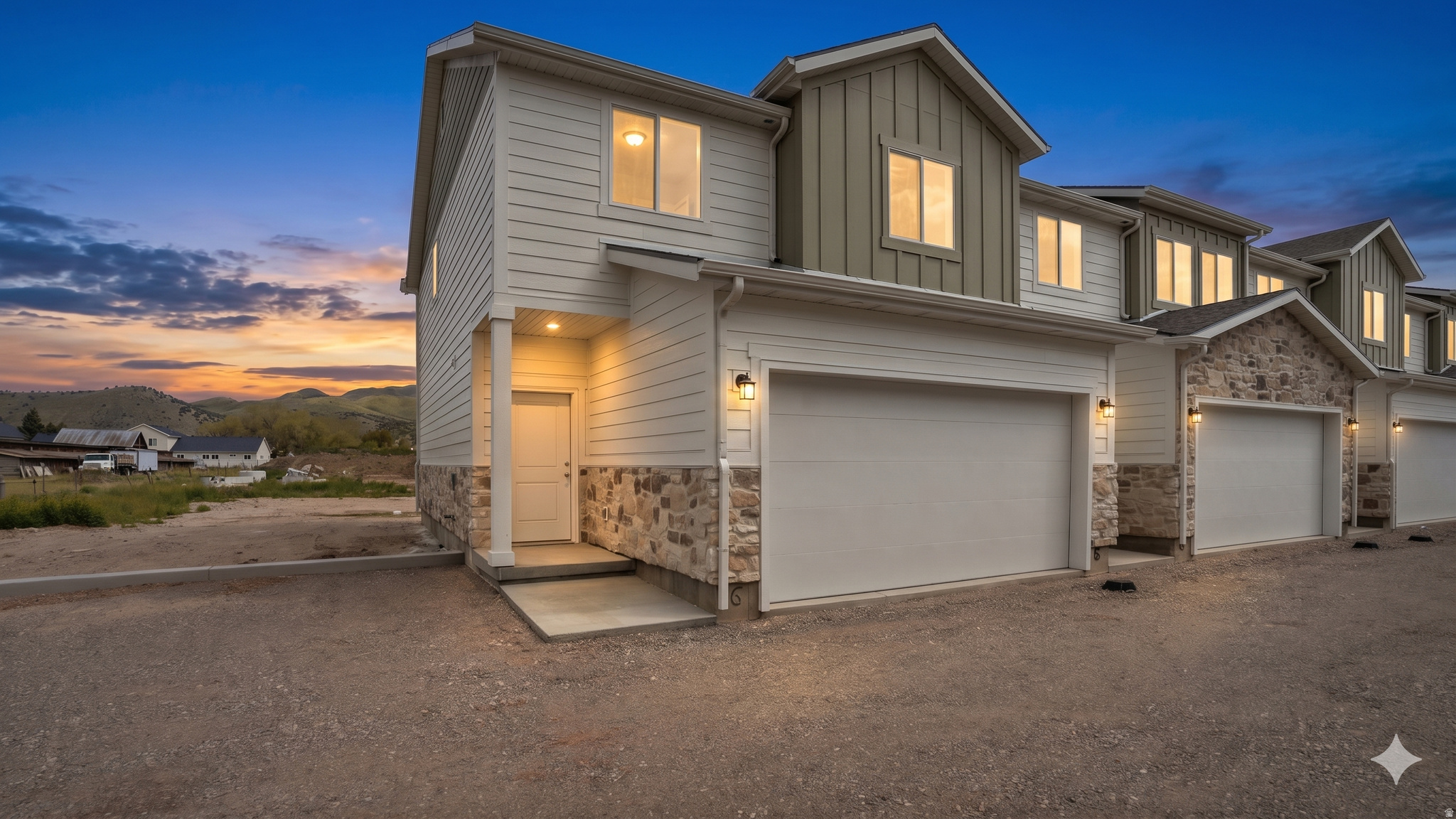 MOUNTAIN HORIZON - Residential
