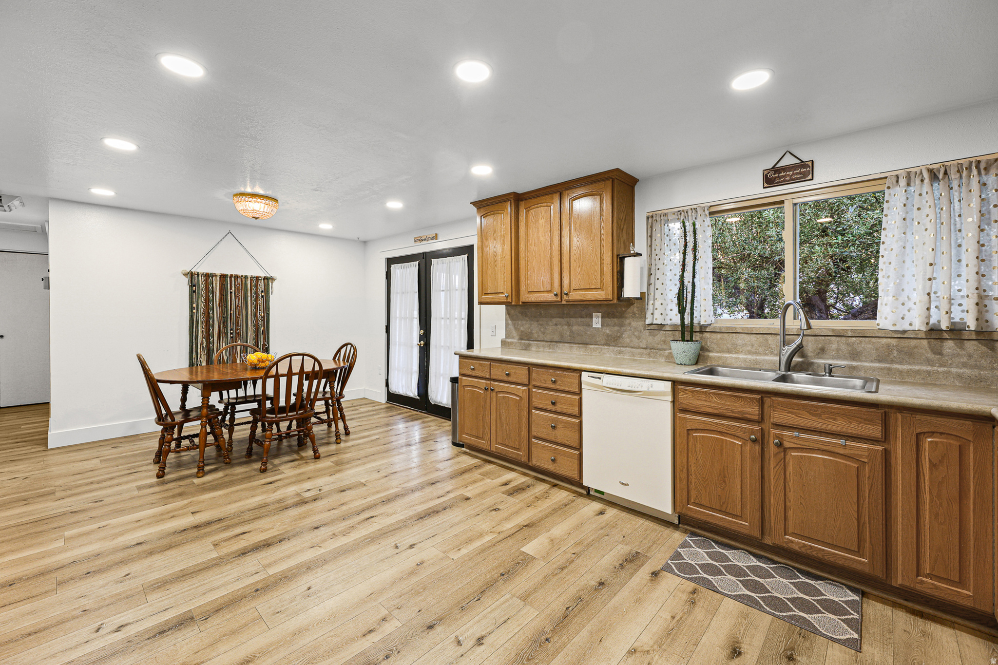 EASTWOOD HILLS SUB - Residential