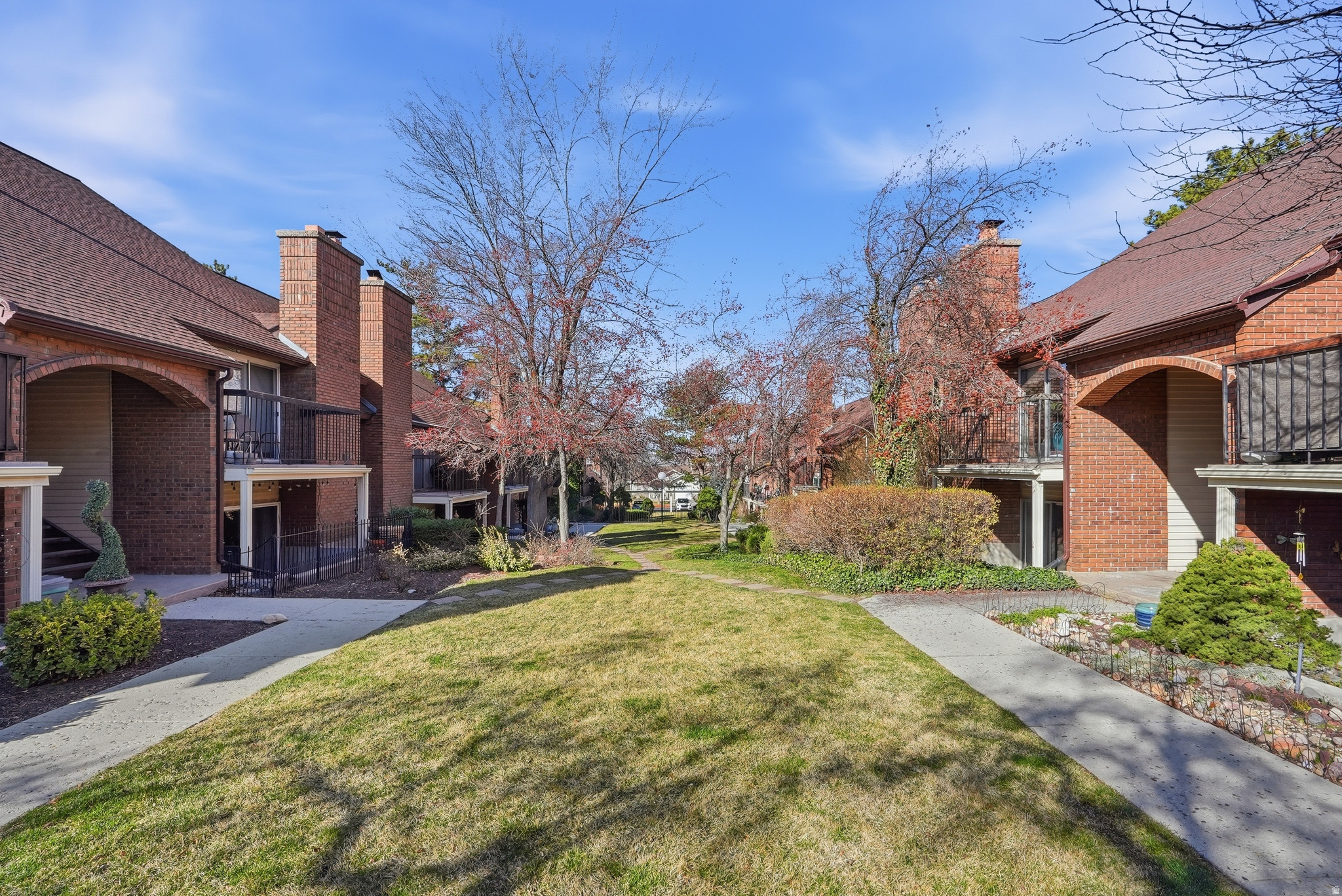 COTTONWOOD - Residential