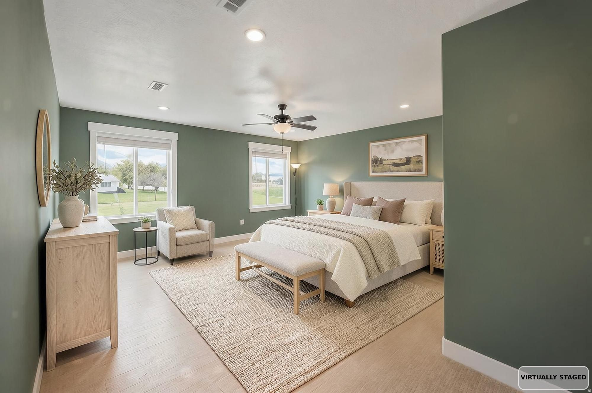 HIDDEN OAKS - Residential