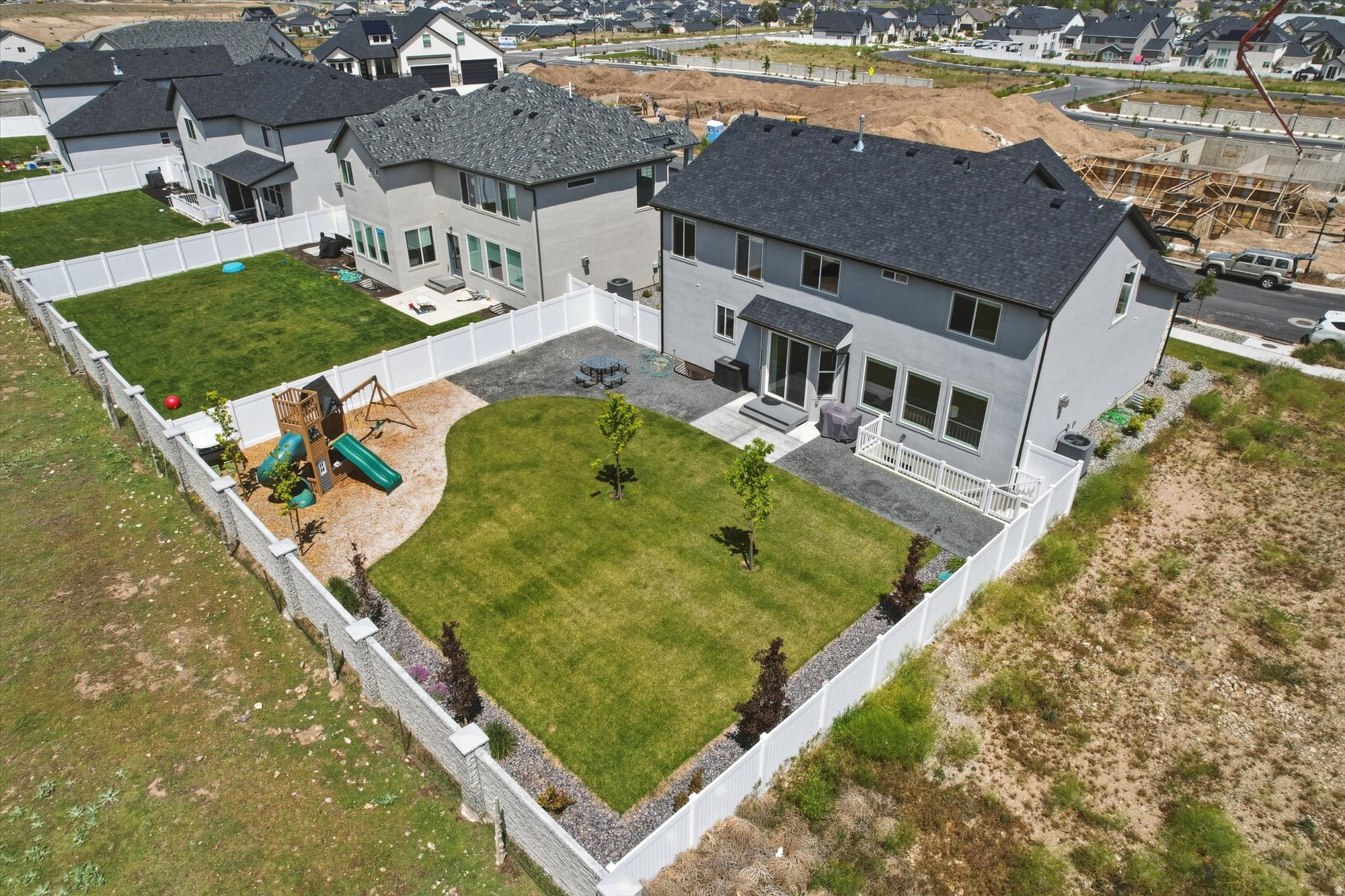 HIDDEN OAKS - Residential