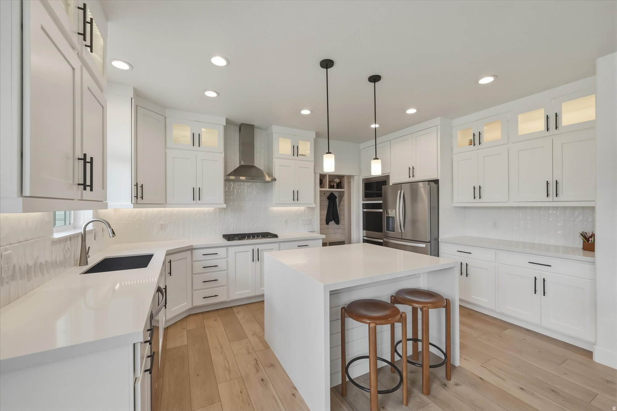 HIDDEN OAKS - Residential
