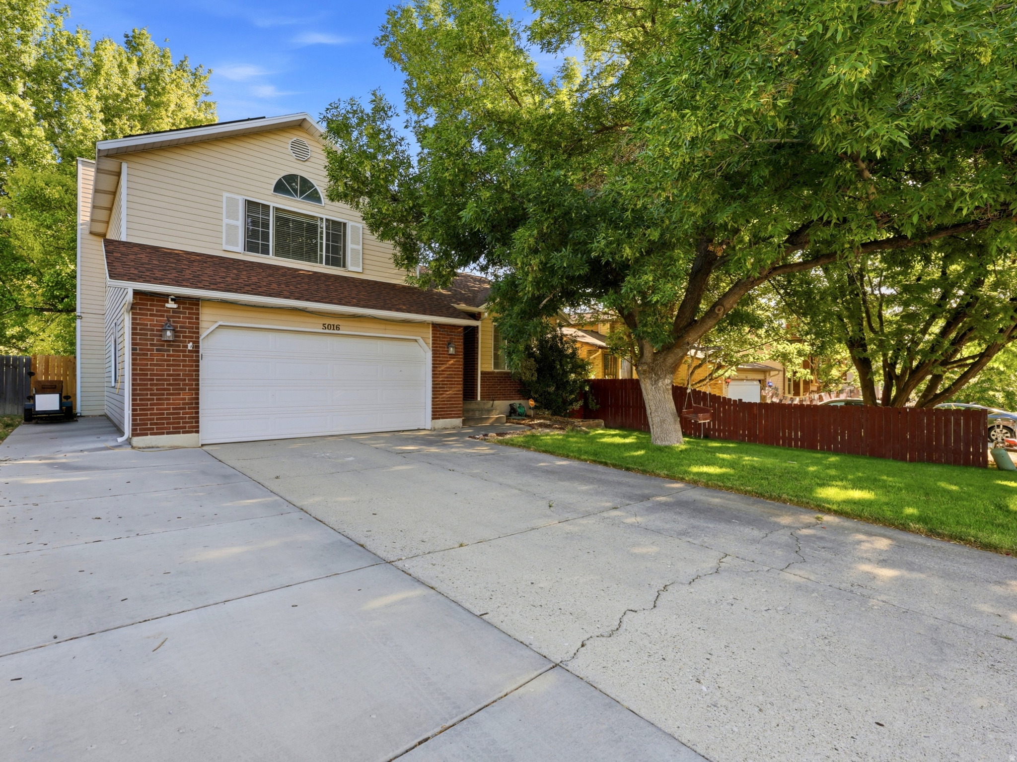 OQUIRRH SHADOWS - Residential