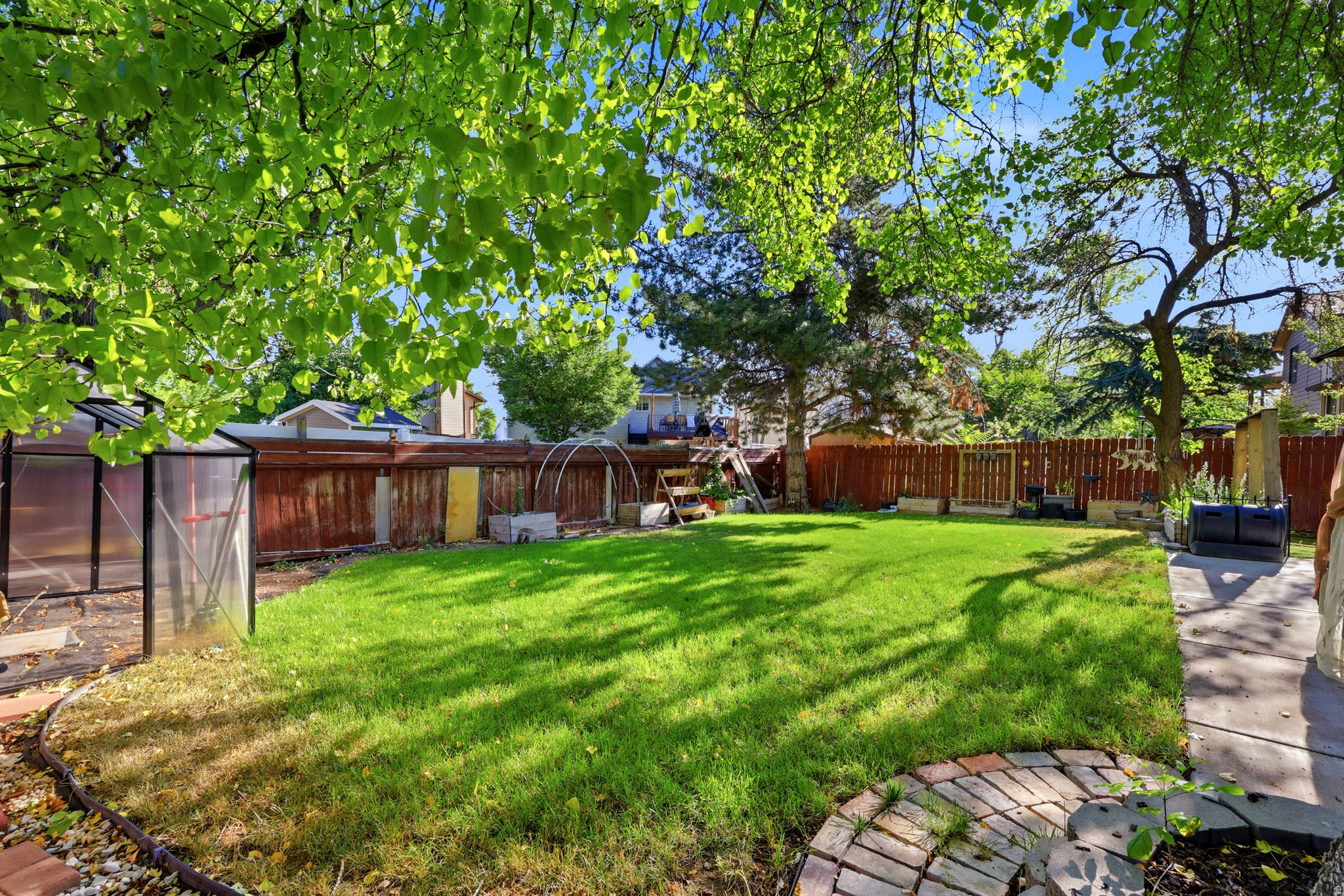 OQUIRRH SHADOWS - Residential