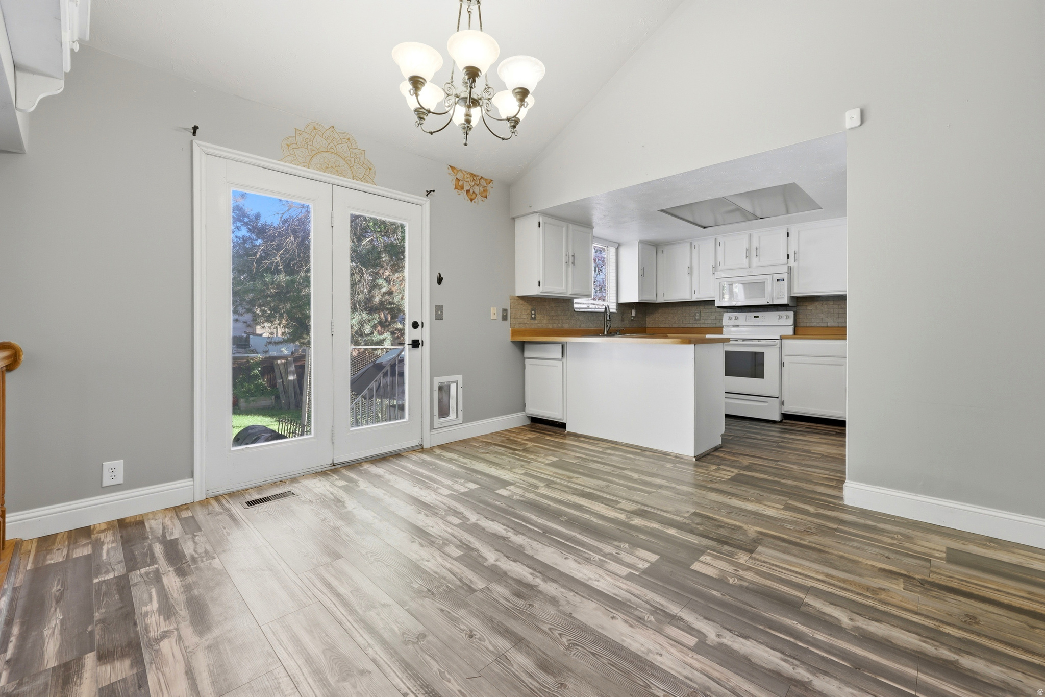 OQUIRRH SHADOWS - Residential
