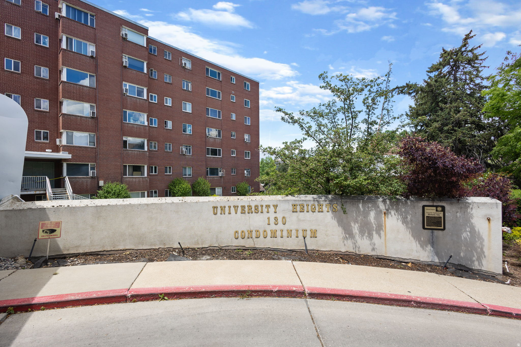 UNIVERSITY HEIGHTS - Residential