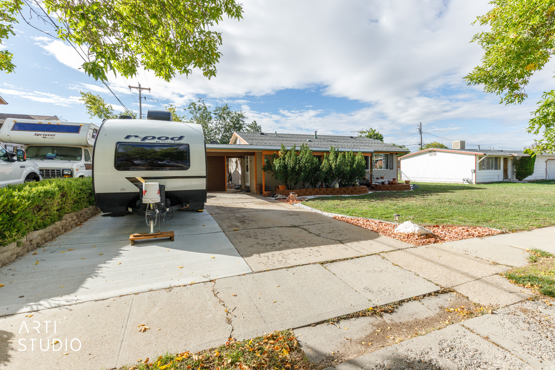 EYRIE MEADOW - Residential