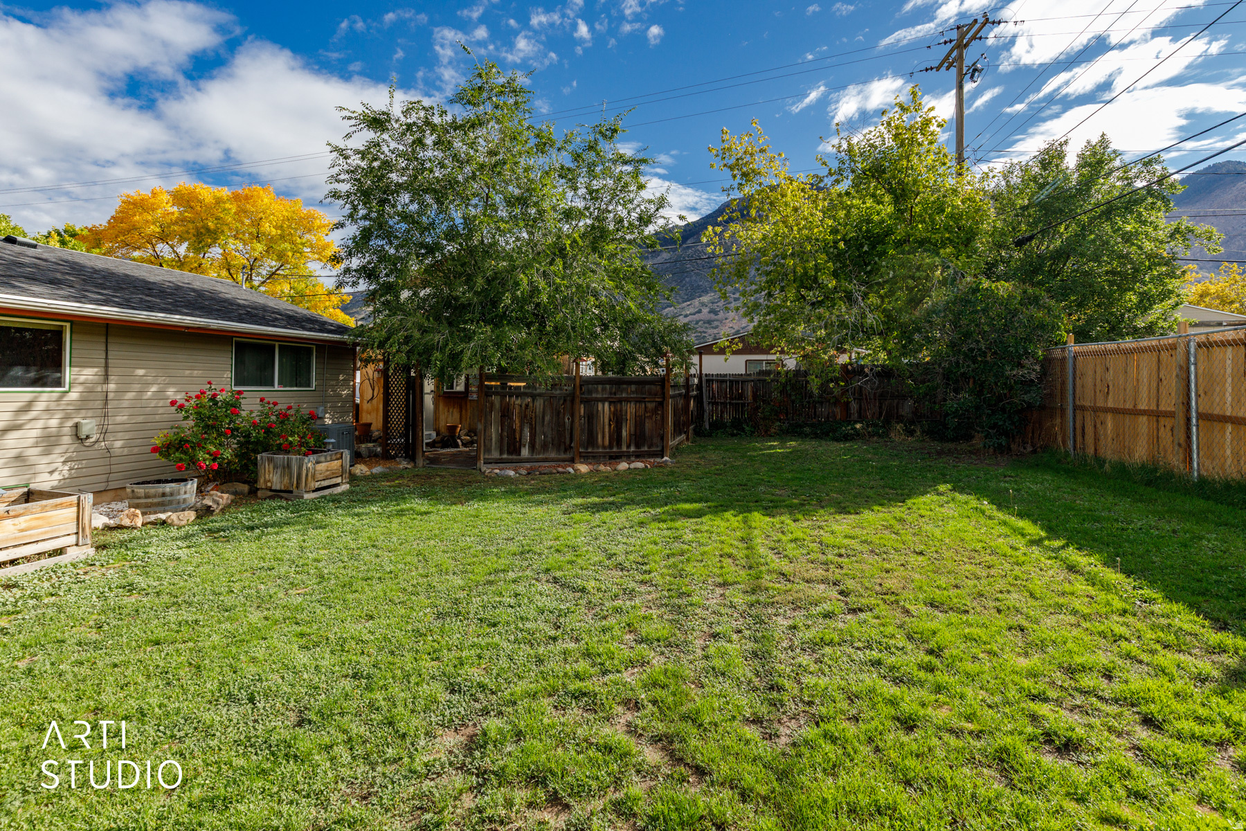 EYRIE MEADOW - Residential