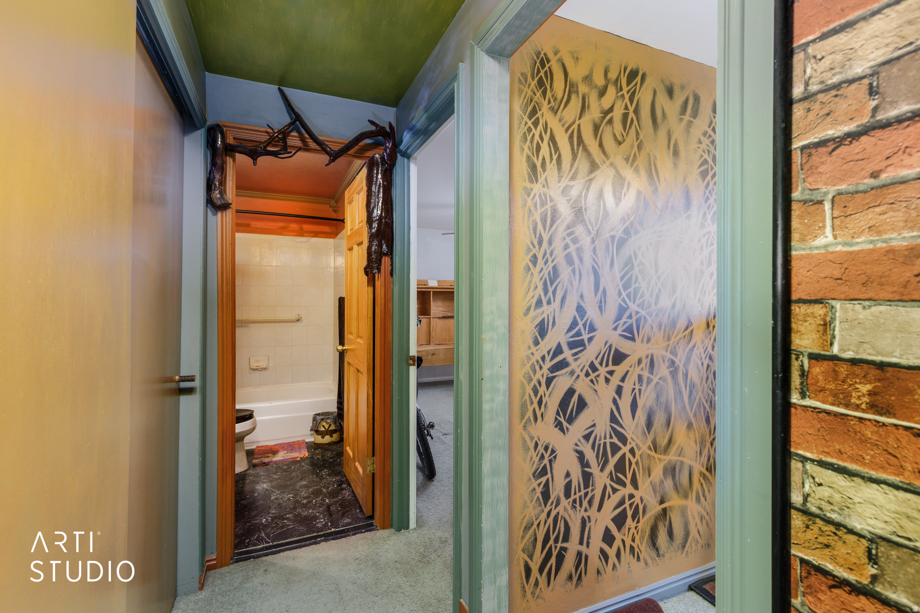 EYRIE MEADOW - Residential