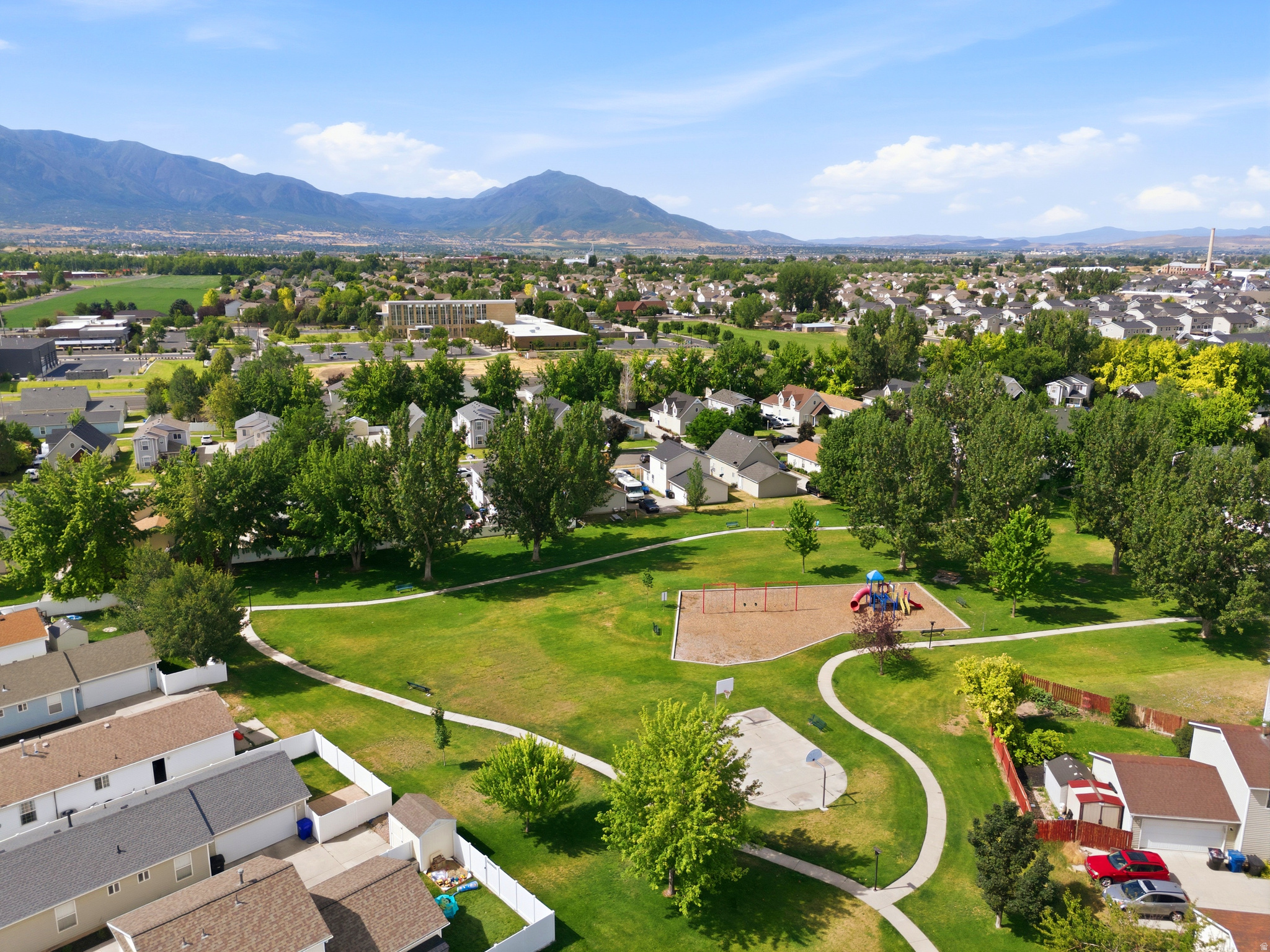 SUNSET PARK - Residential