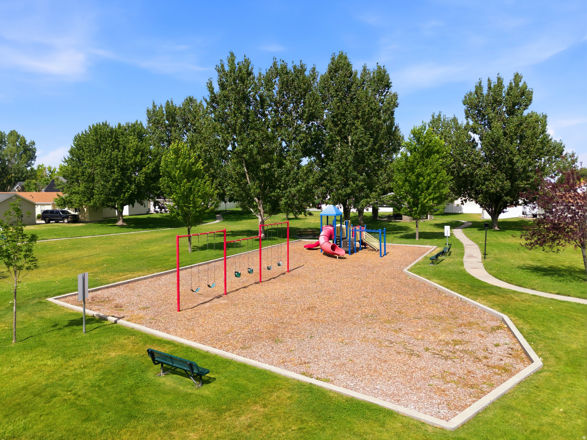 SUNSET PARK - Residential