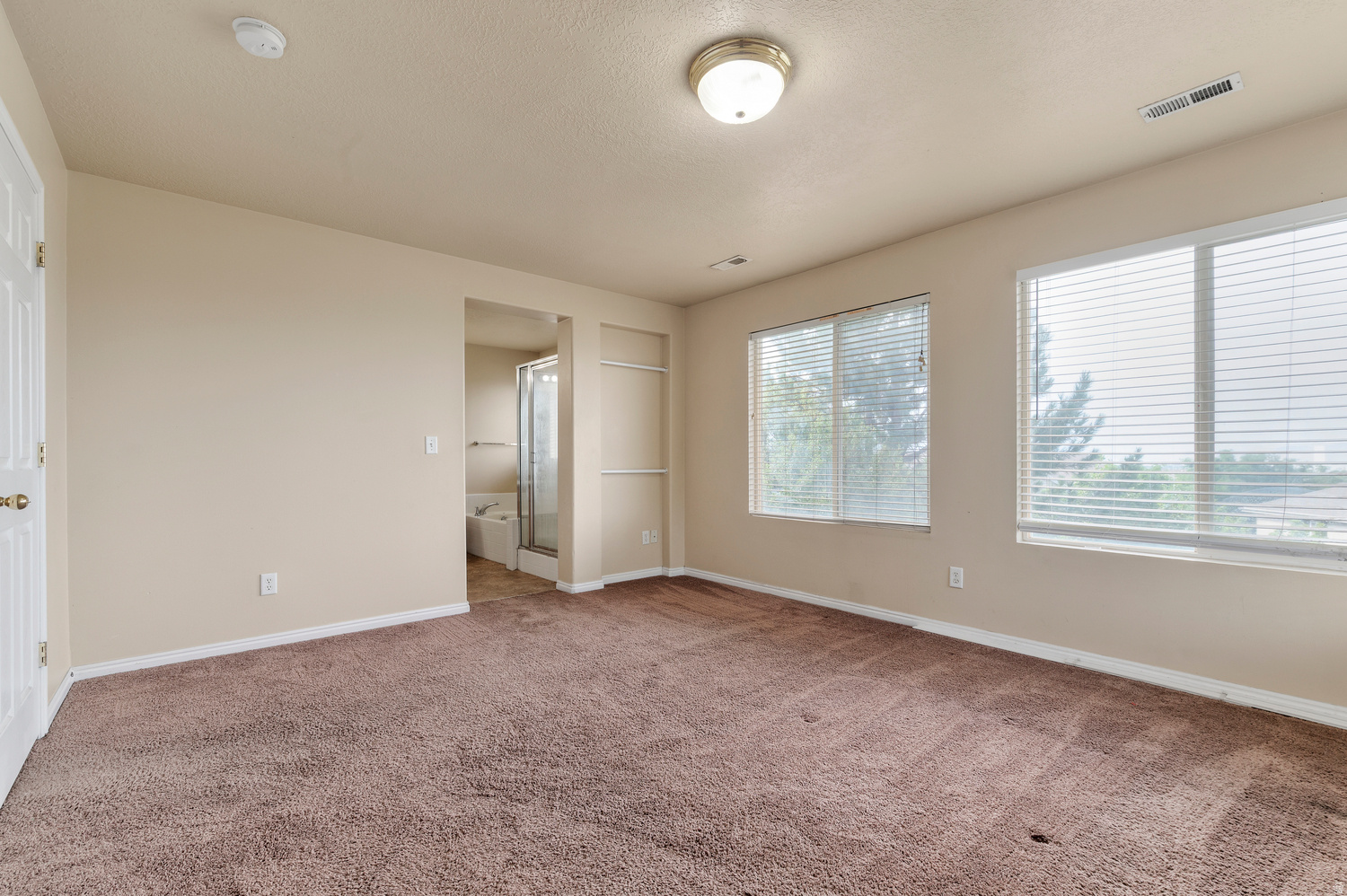 PHEASANT POINTE - Residential