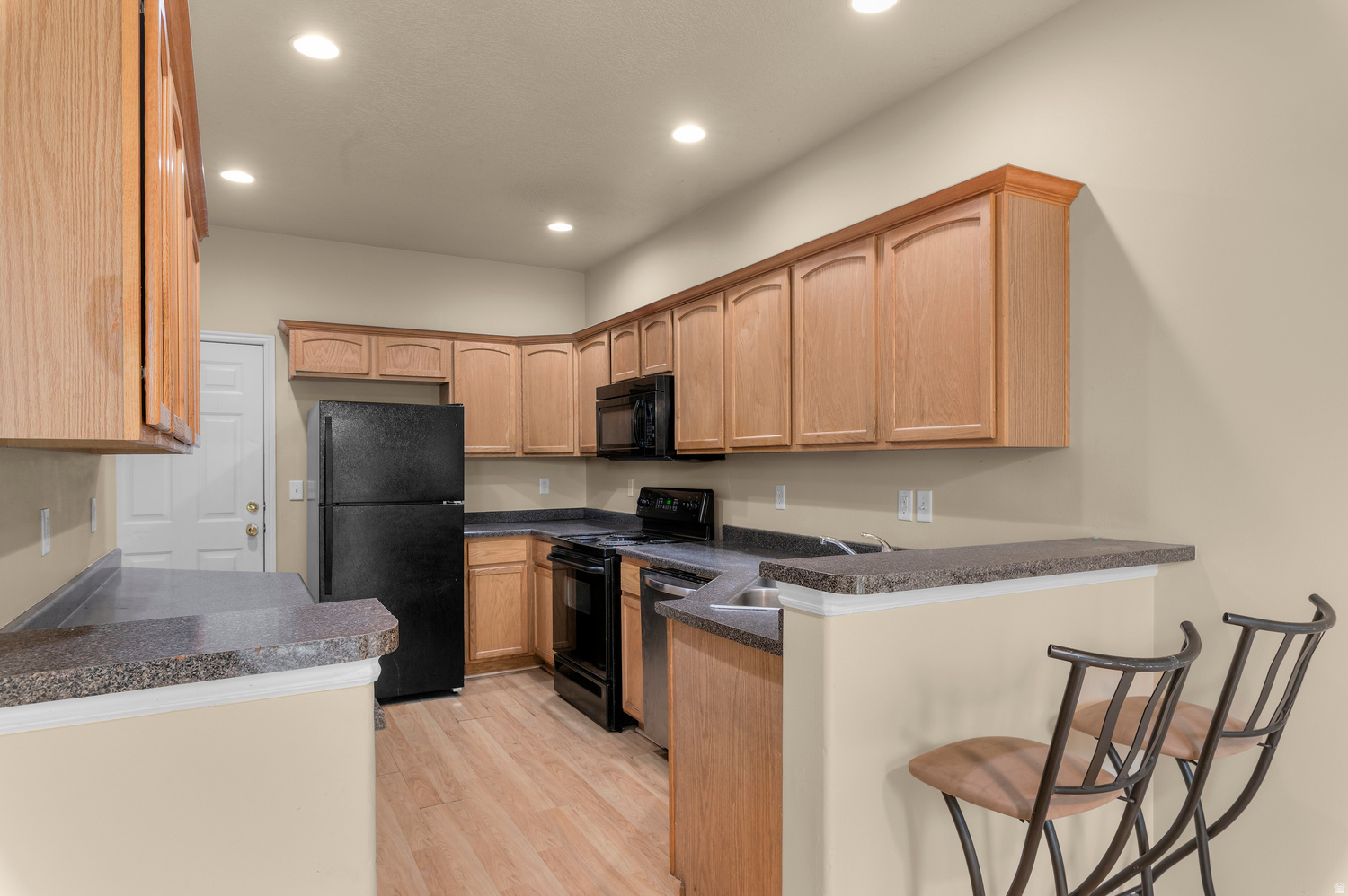 PHEASANT POINTE - Residential