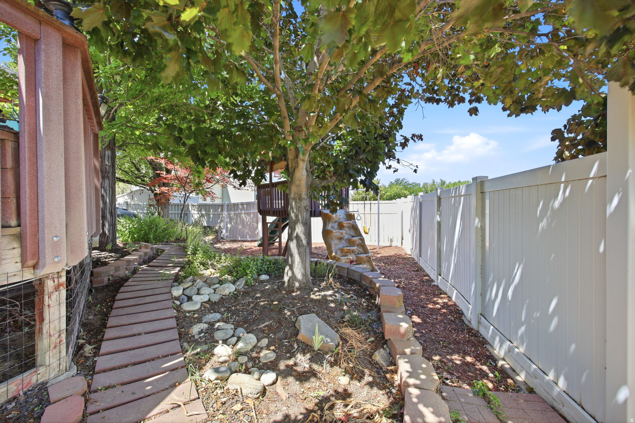 HERITAGE LANE SUBDIVISION - Residential