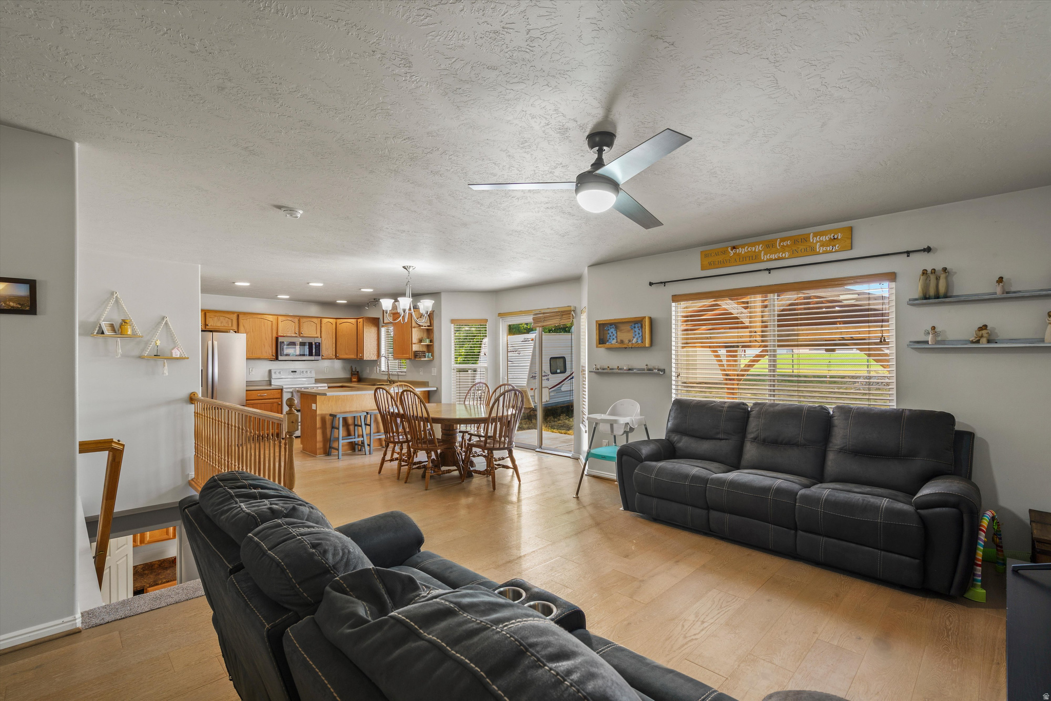 TAYLORS POINTE - Residential