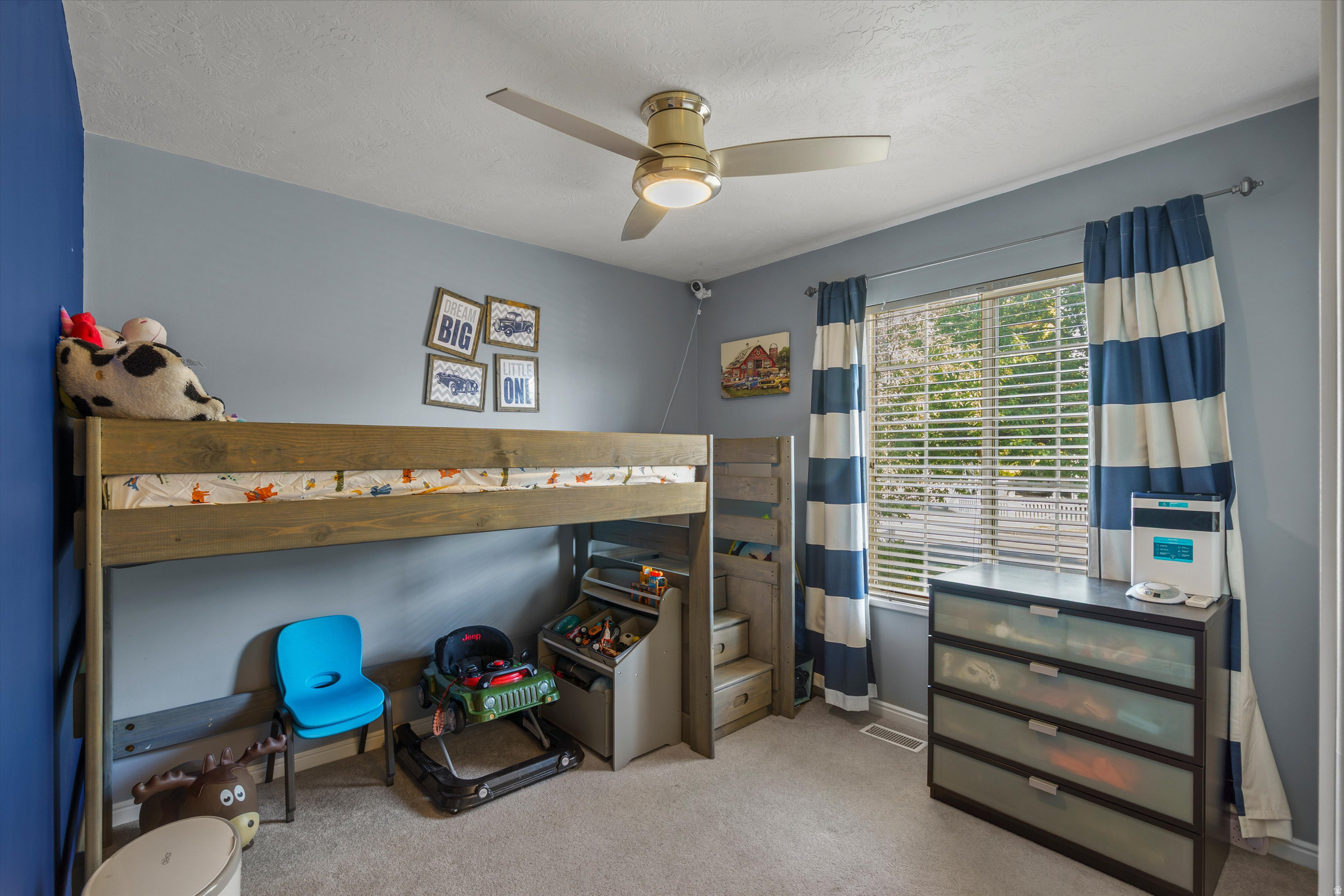 TAYLORS POINTE - Residential