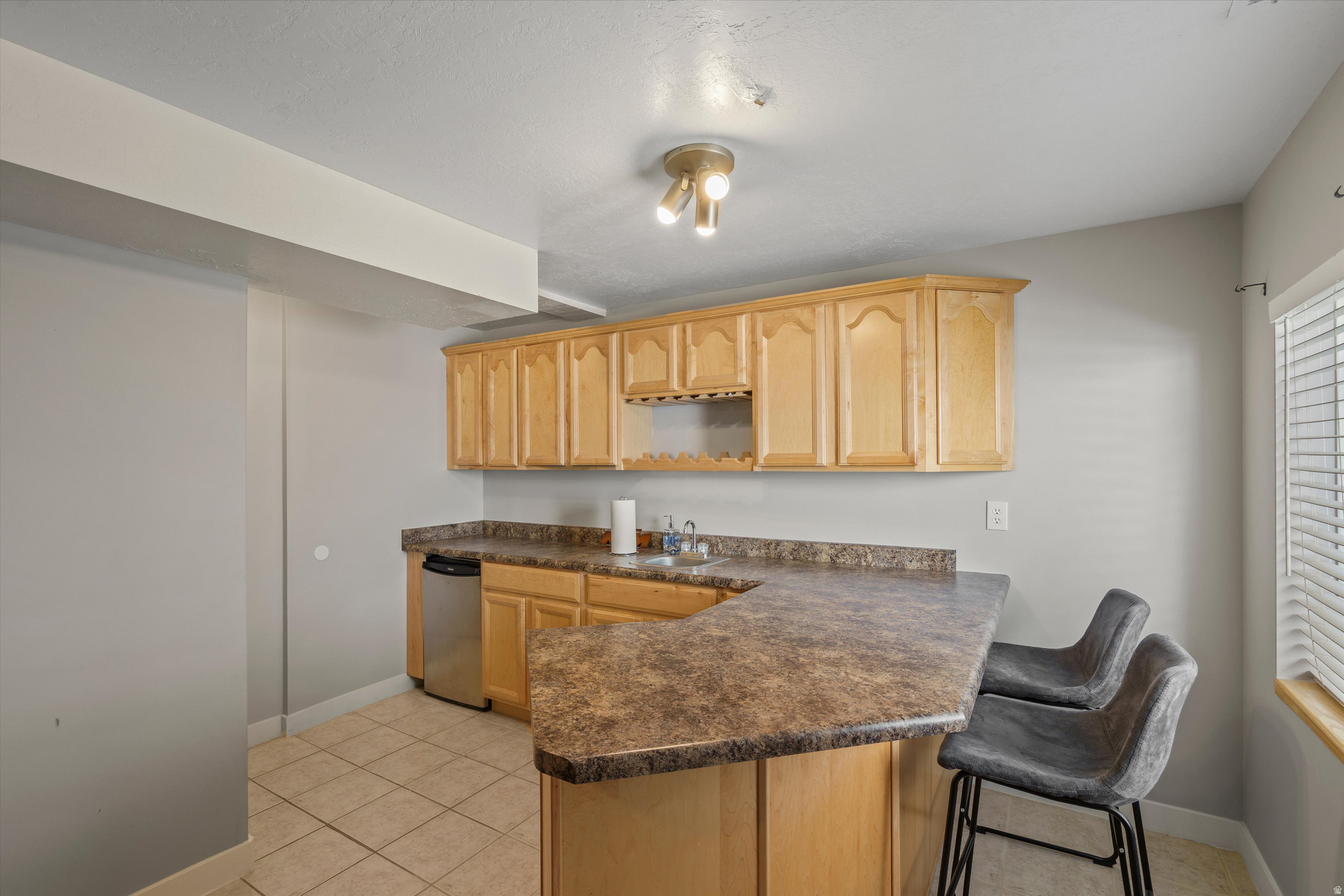 TAYLORS POINTE - Residential