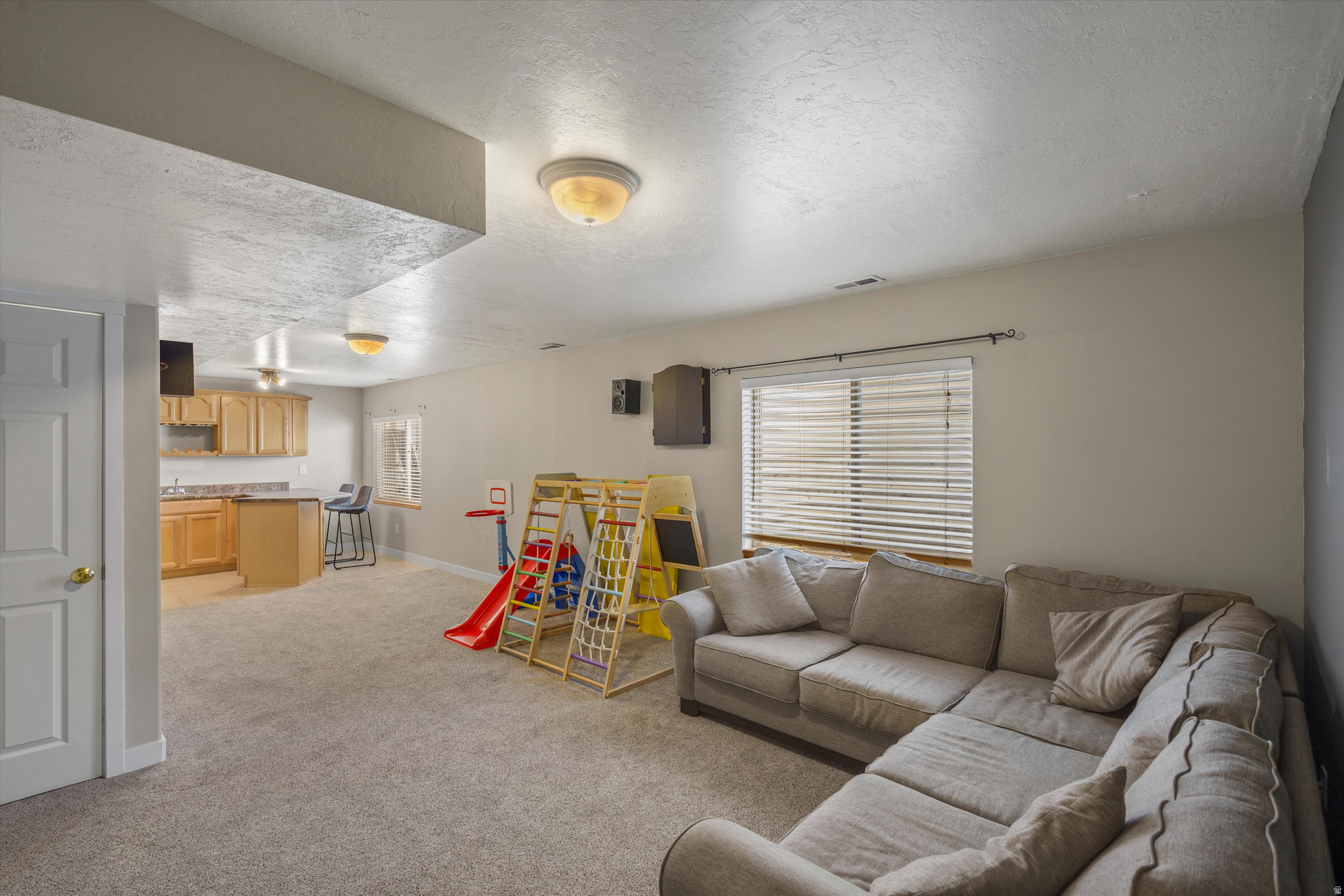 TAYLORS POINTE - Residential