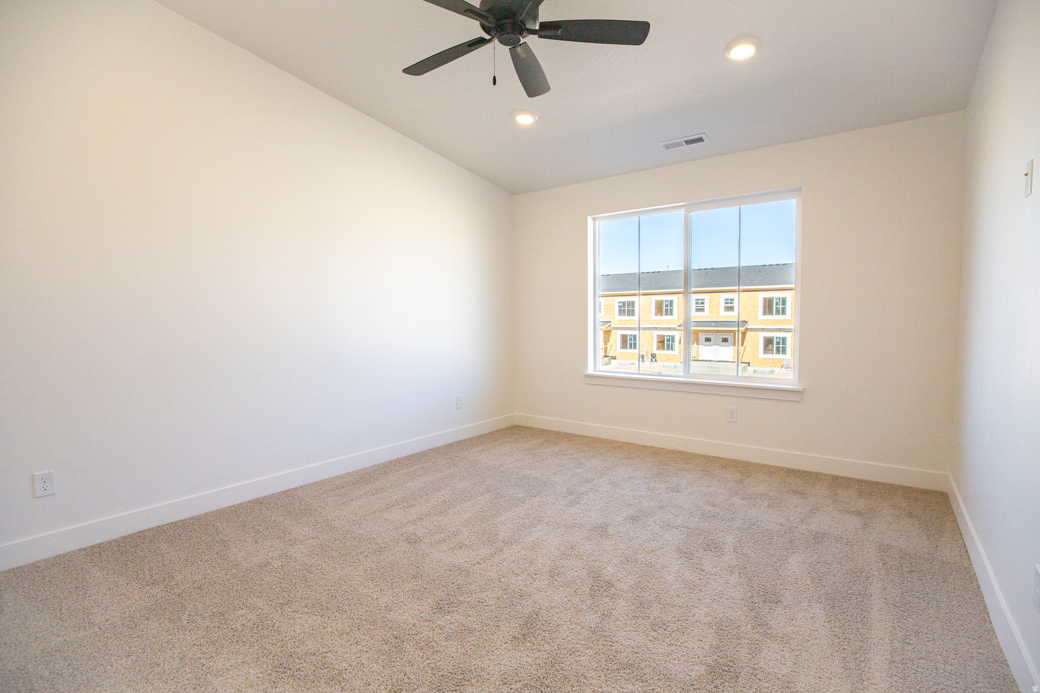 SALEM FIELDS - Residential