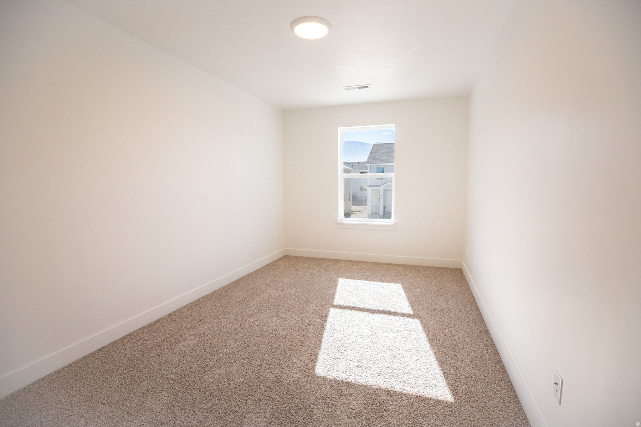 SALEM FIELDS - Residential