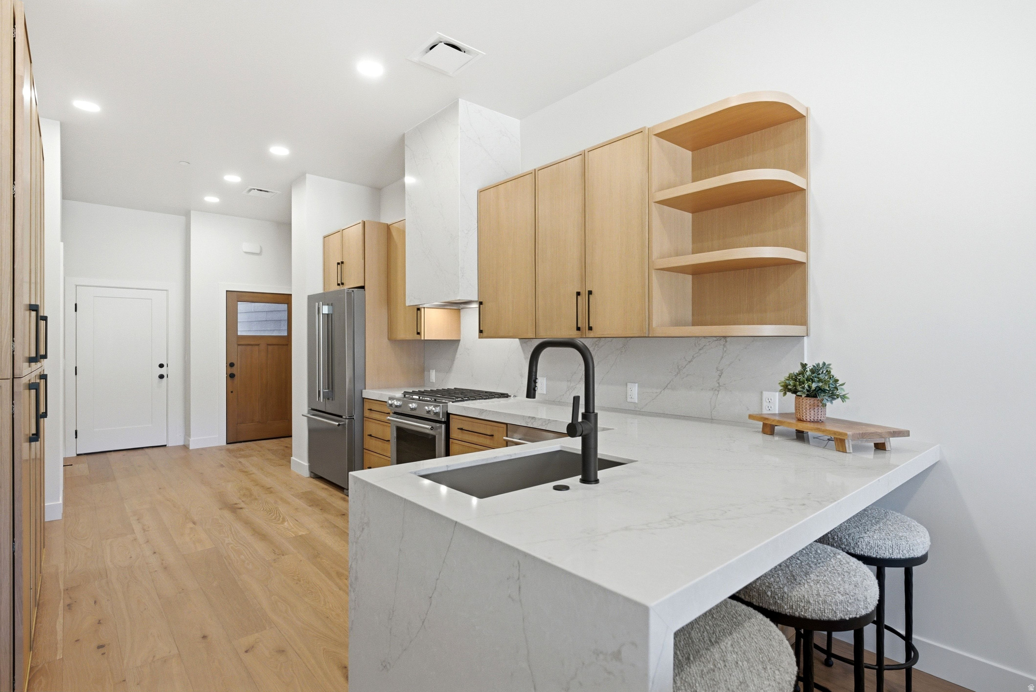 STUDIO CROSSING TOWNHOMES - Residential