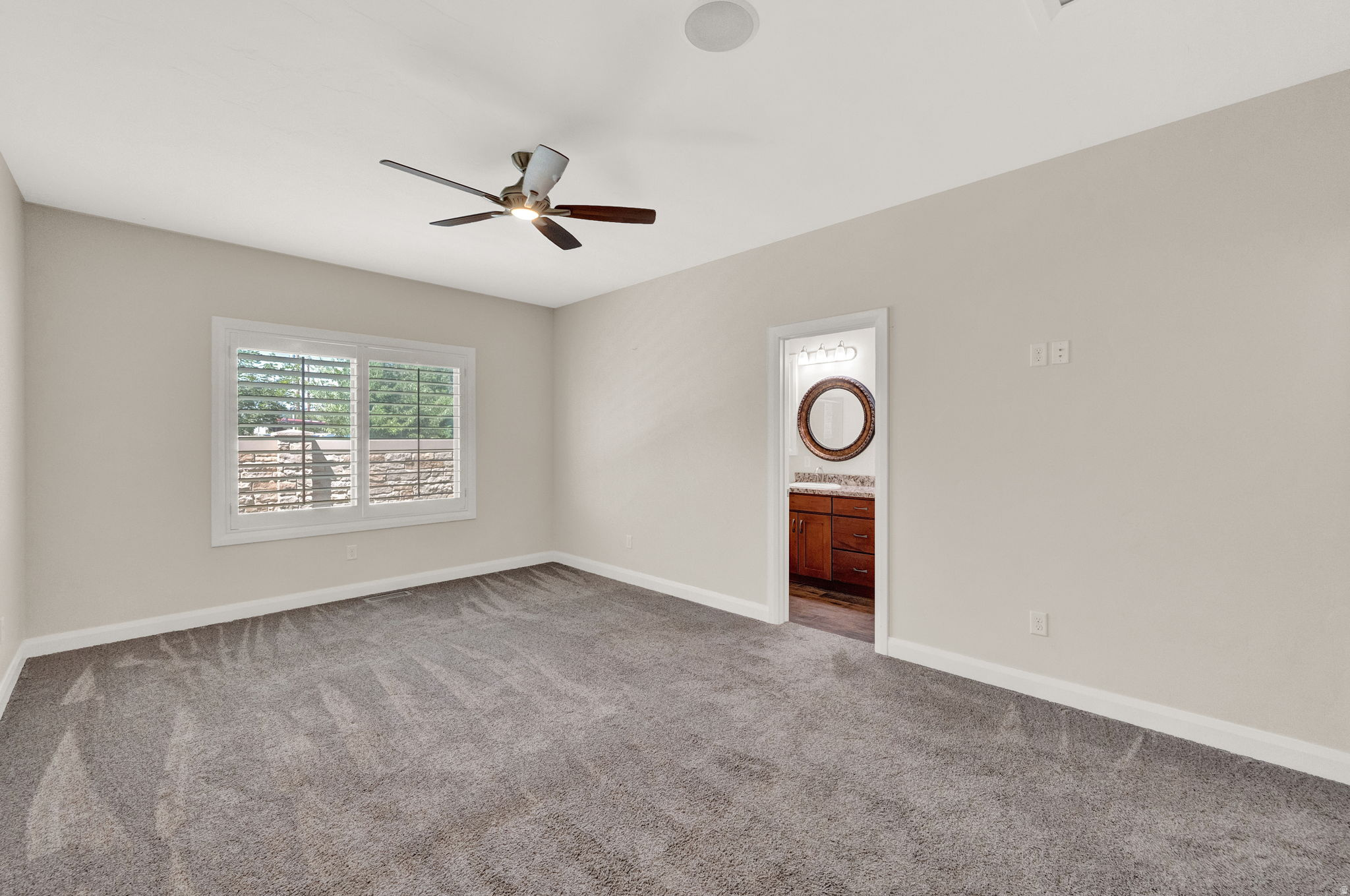 DELANDRAE HEIGHTS - Residential Lease