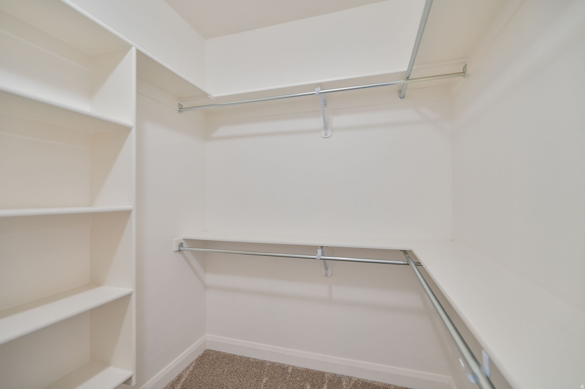 DELANDRAE HEIGHTS - Residential Lease