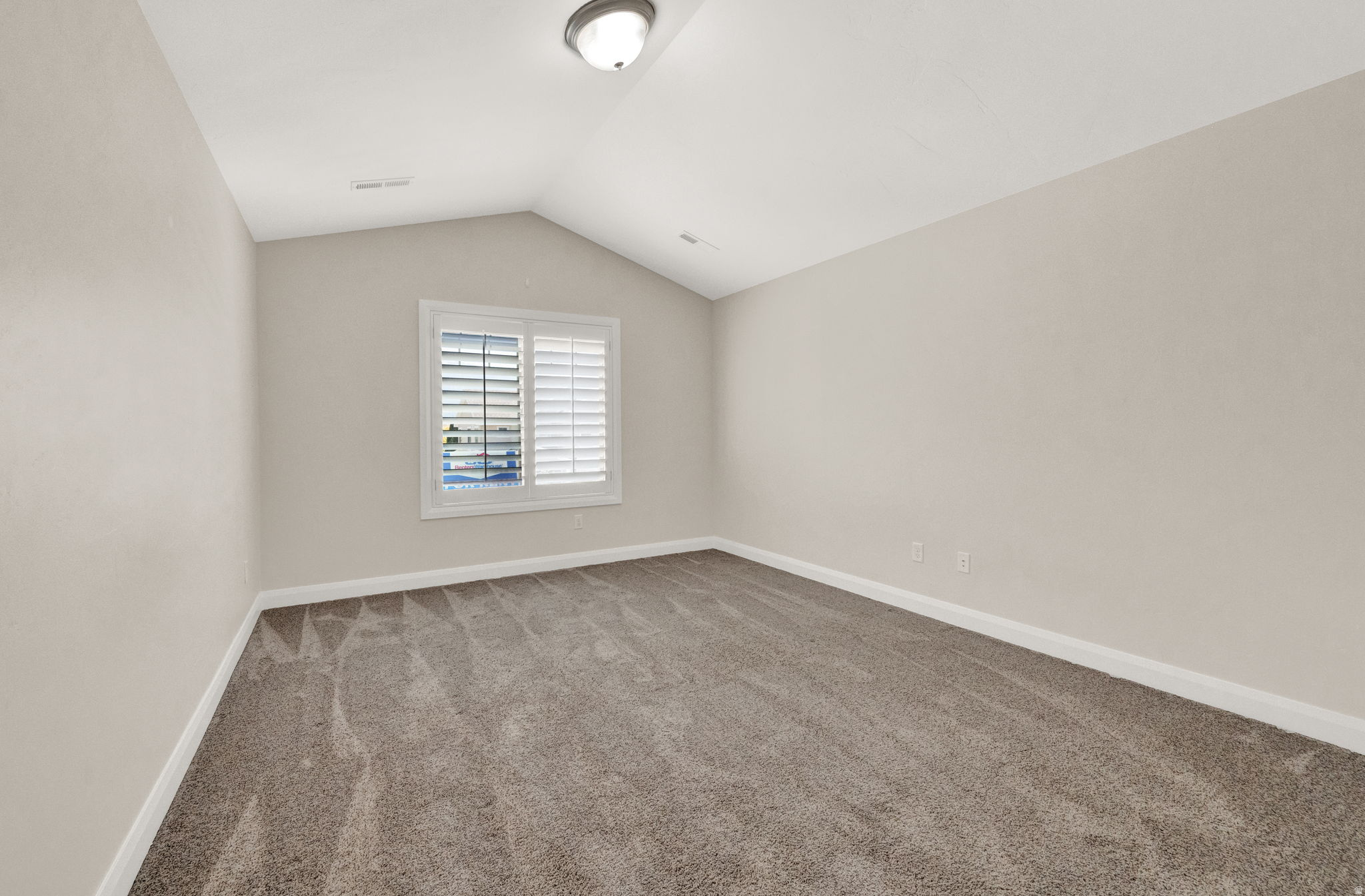 DELANDRAE HEIGHTS - Residential Lease