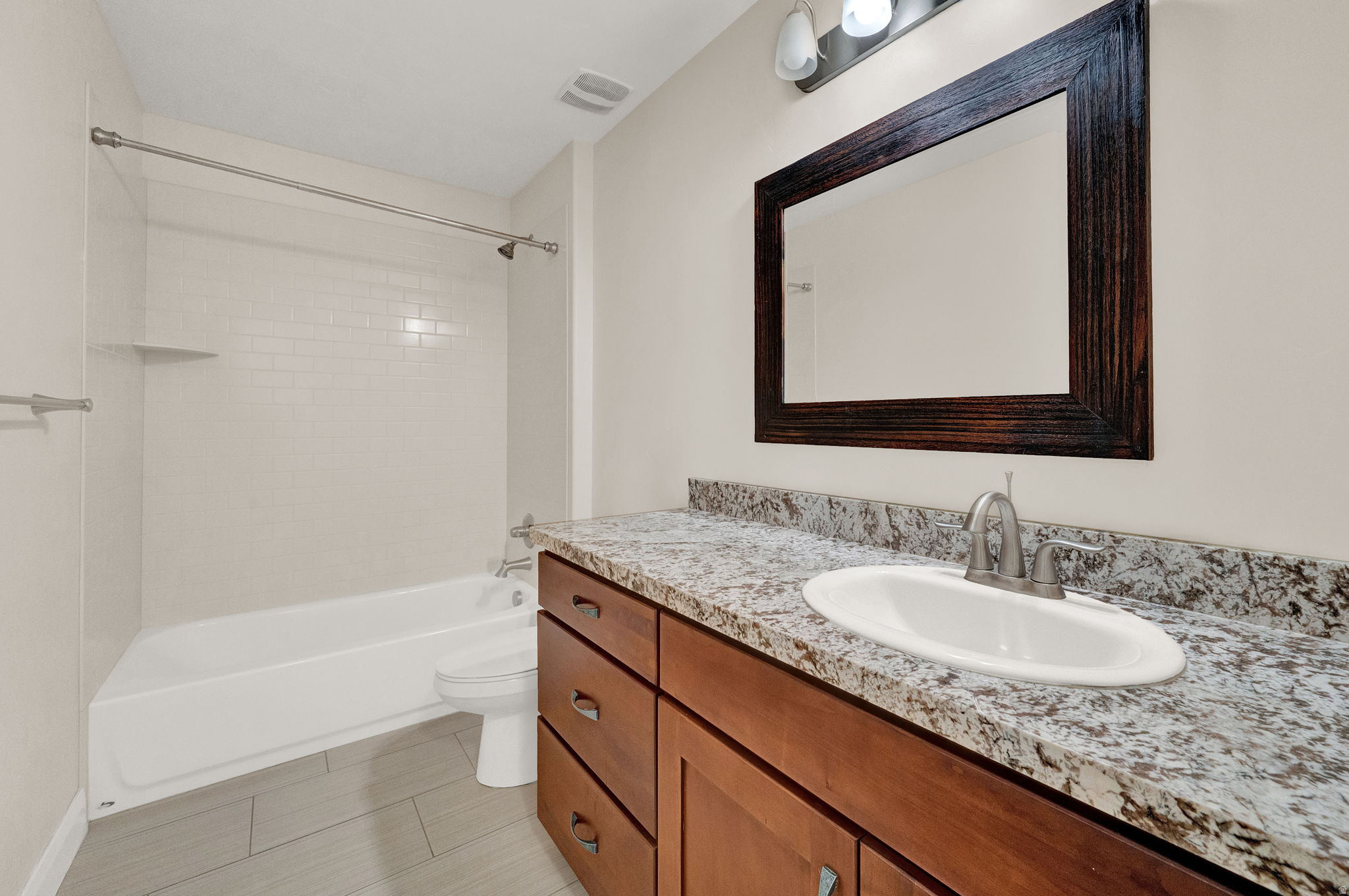 DELANDRAE HEIGHTS - Residential Lease