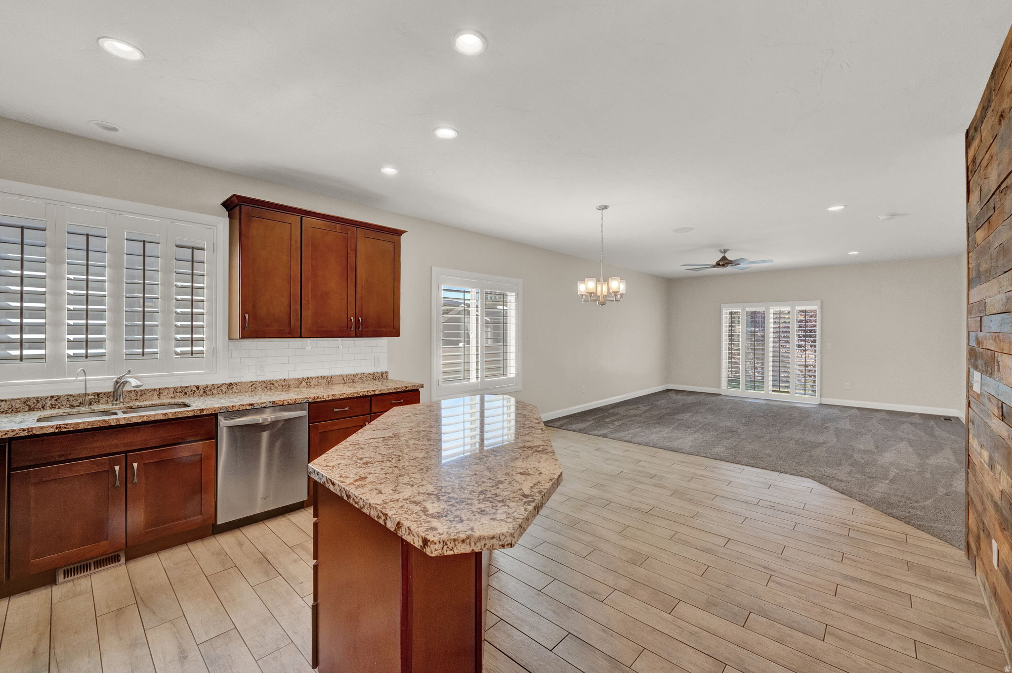 DELANDRAE HEIGHTS - Residential Lease