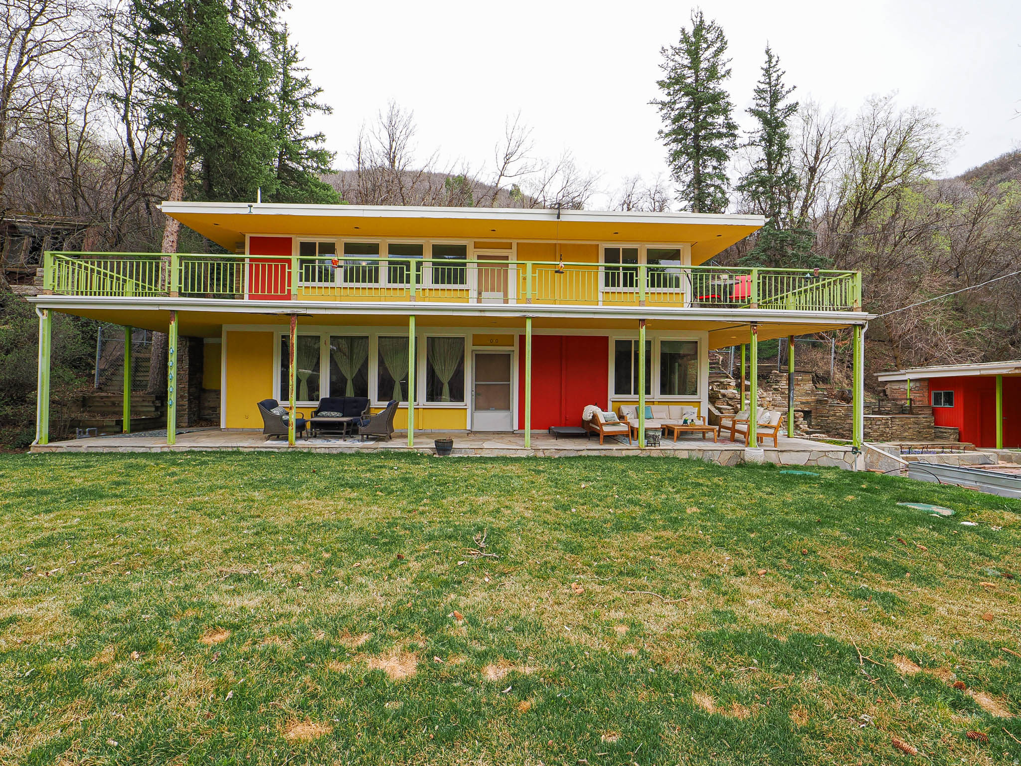 EMIGRATION - Residential